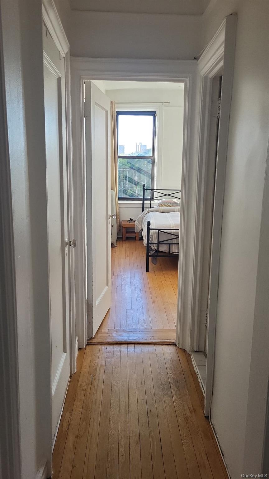1974 Lafontaine Avenue, Unit 4E photo 5