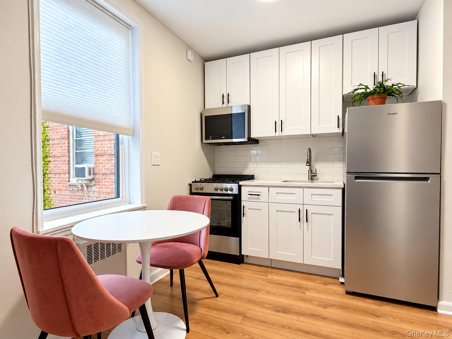 143-25 84th Drive, Unit 1L photo 4