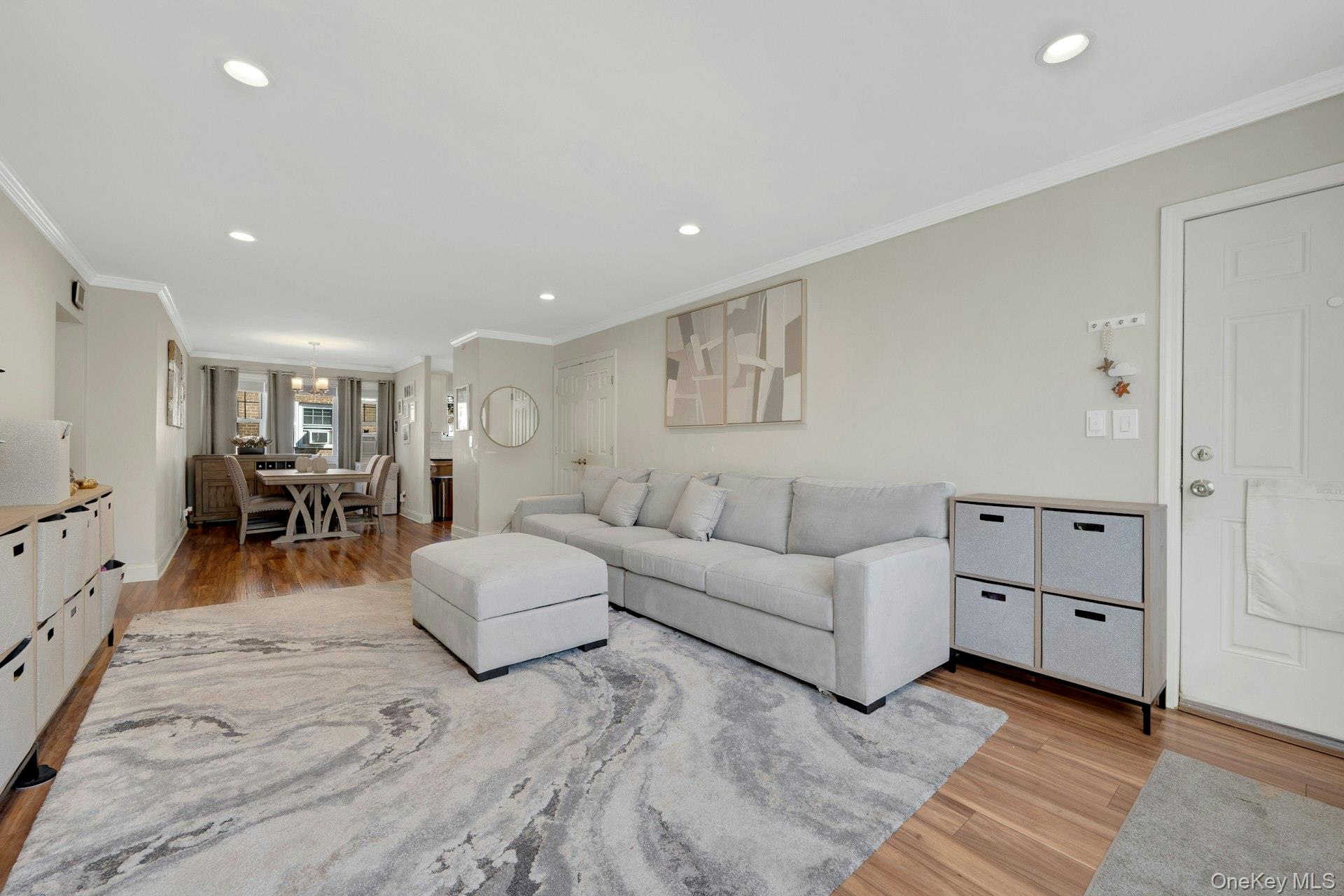 11 Westview Avenue, Unit 1-1 photo 3