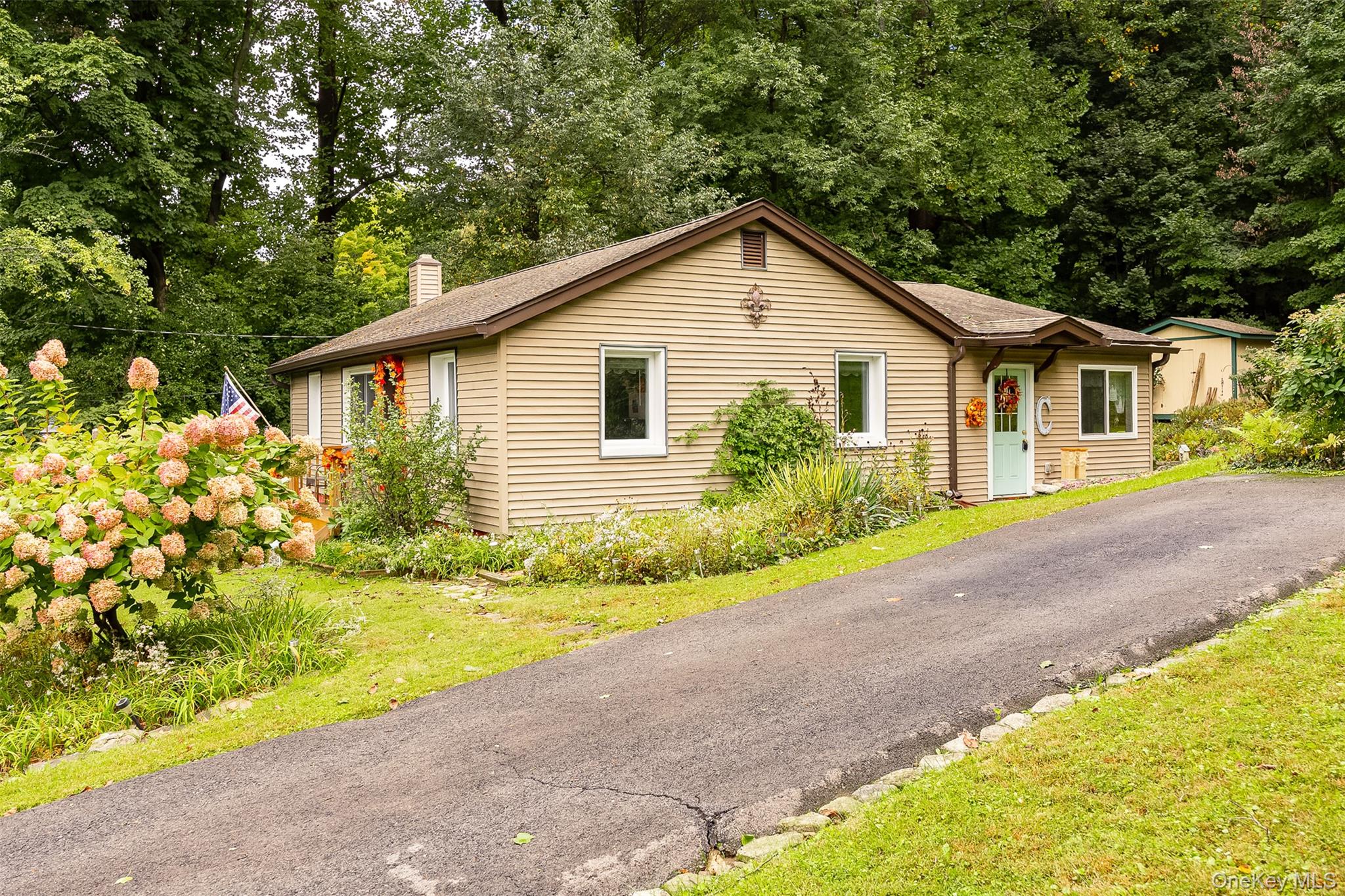 32 Fairview Road – For Sale photo 4