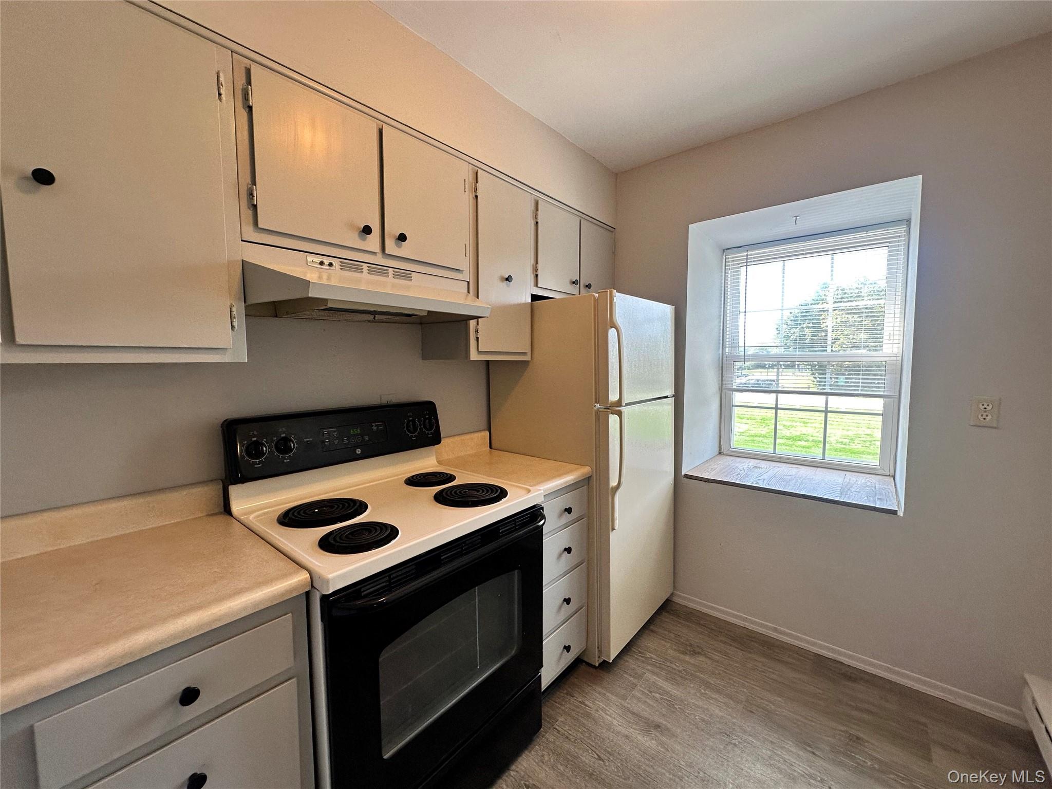 101 Sylvan, Unit 21