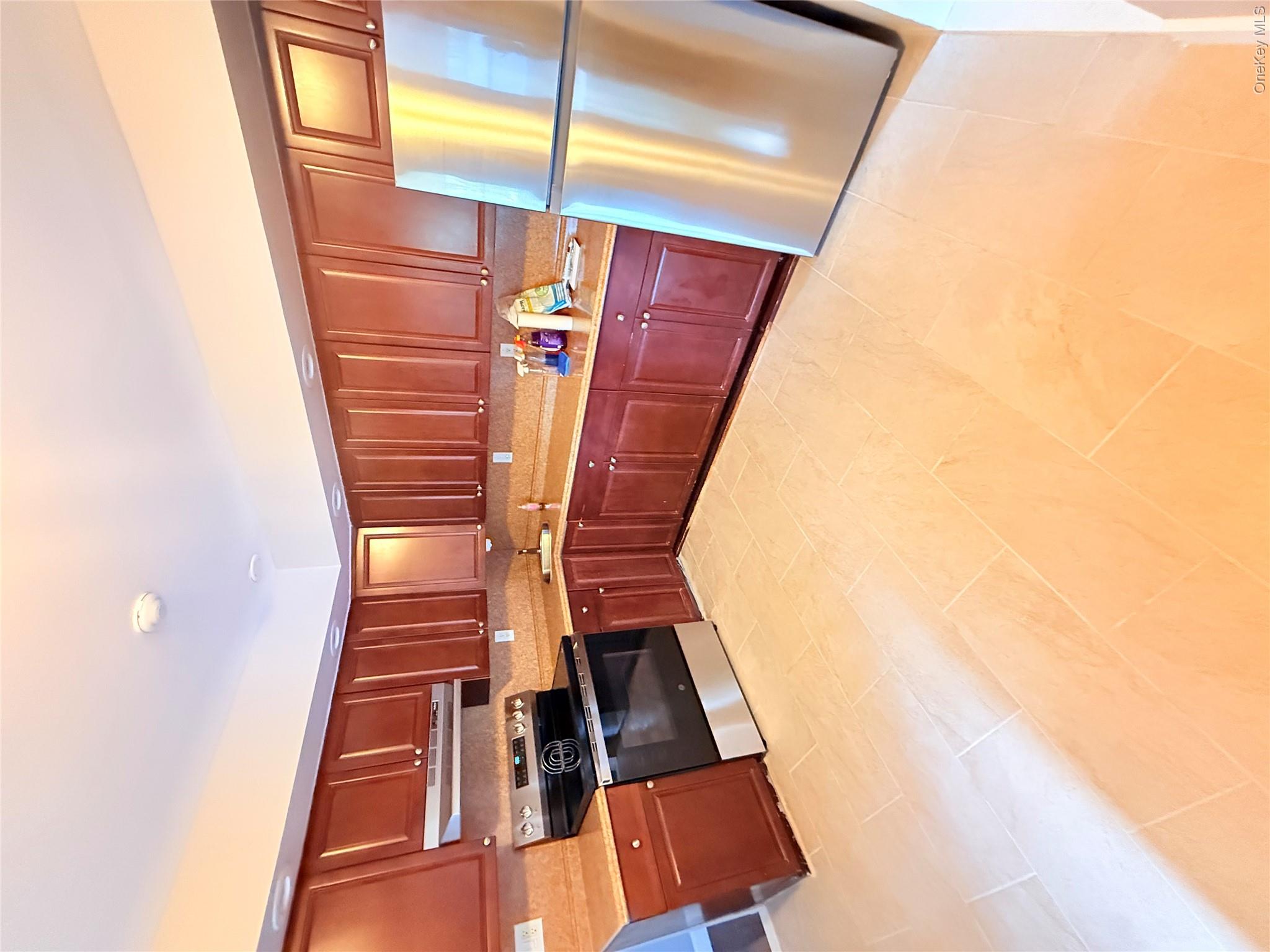 5000 Express Dr S – For Rent photo 5