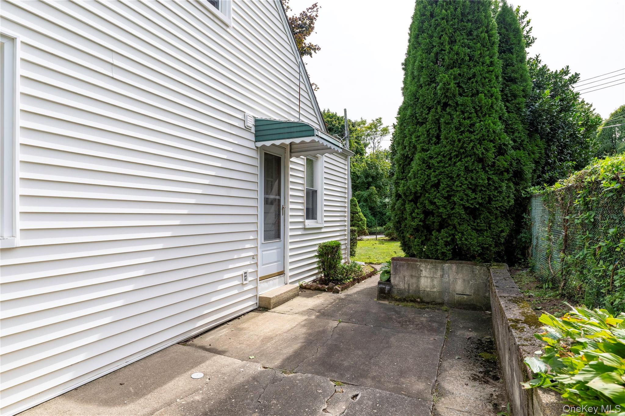 21 Annsville Trail – For Sale photo 24