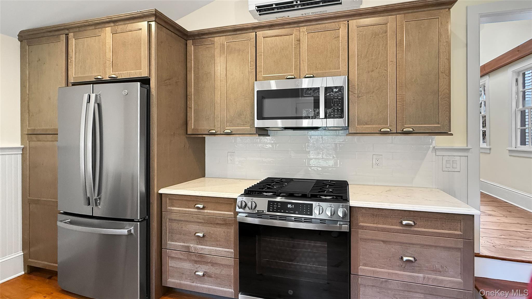 298 Main Street – For Rent photo 5