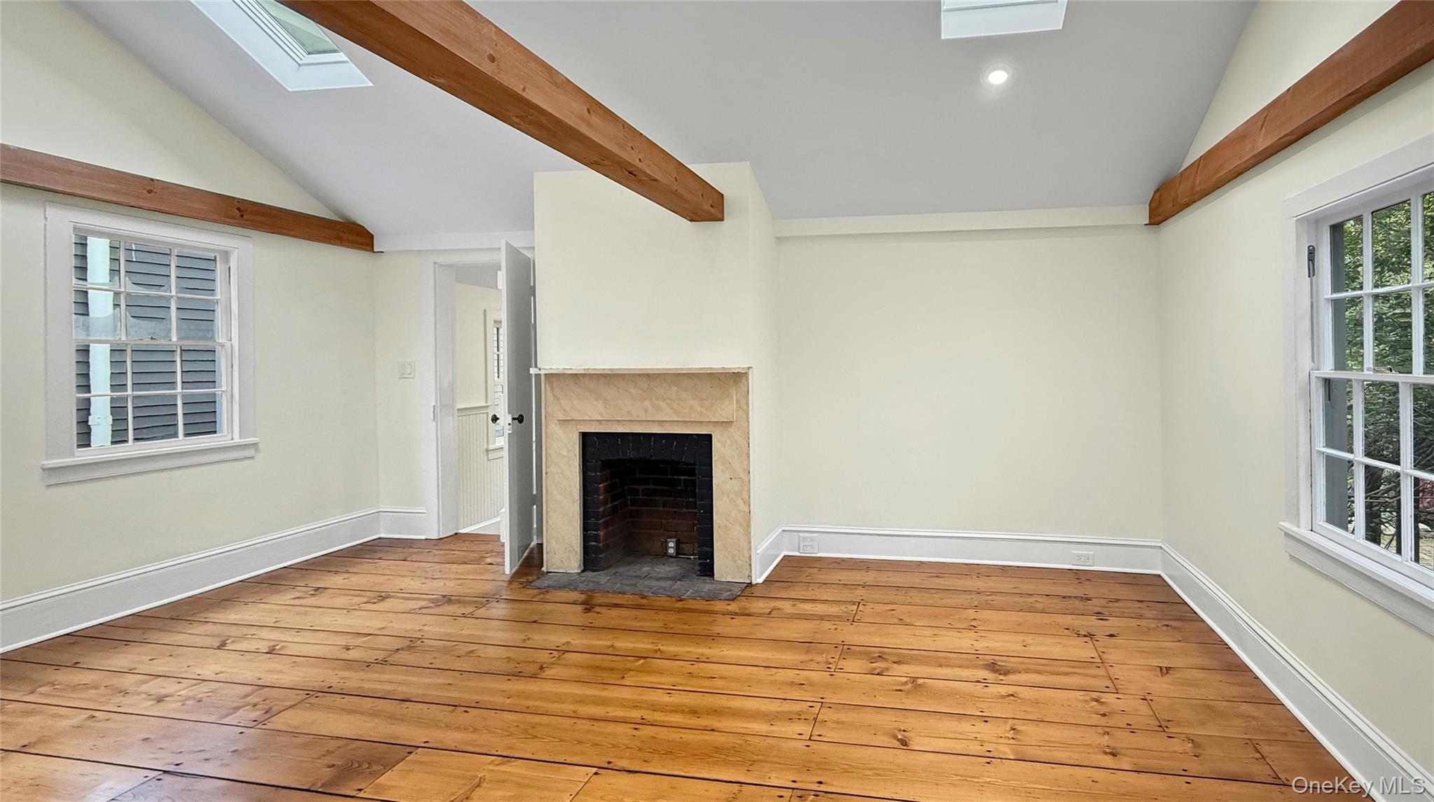 298 Main Street – For Rent photo 3