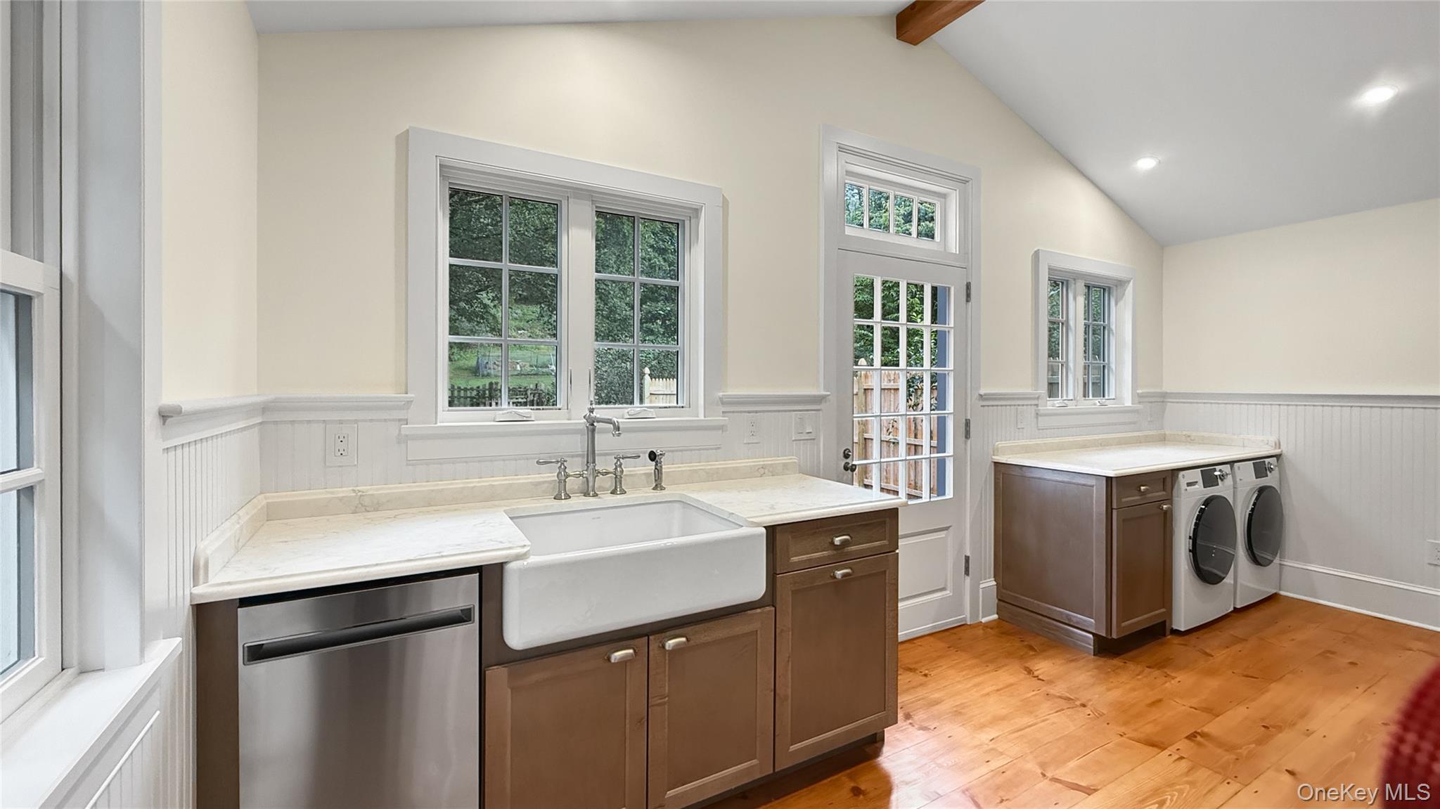 298 Main Street – For Rent photo 4