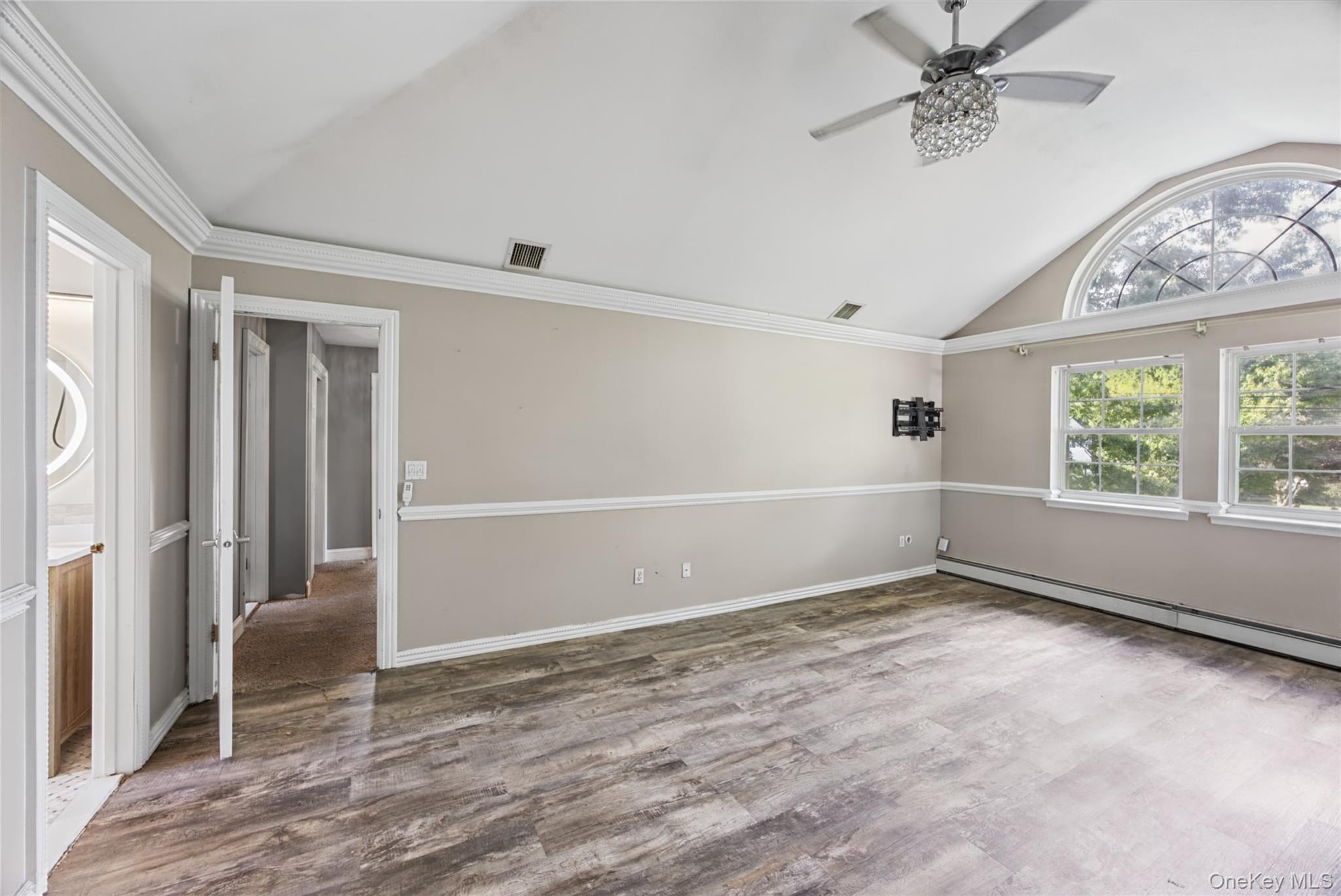 16 Jamaica Avenue – For Sale photo 32