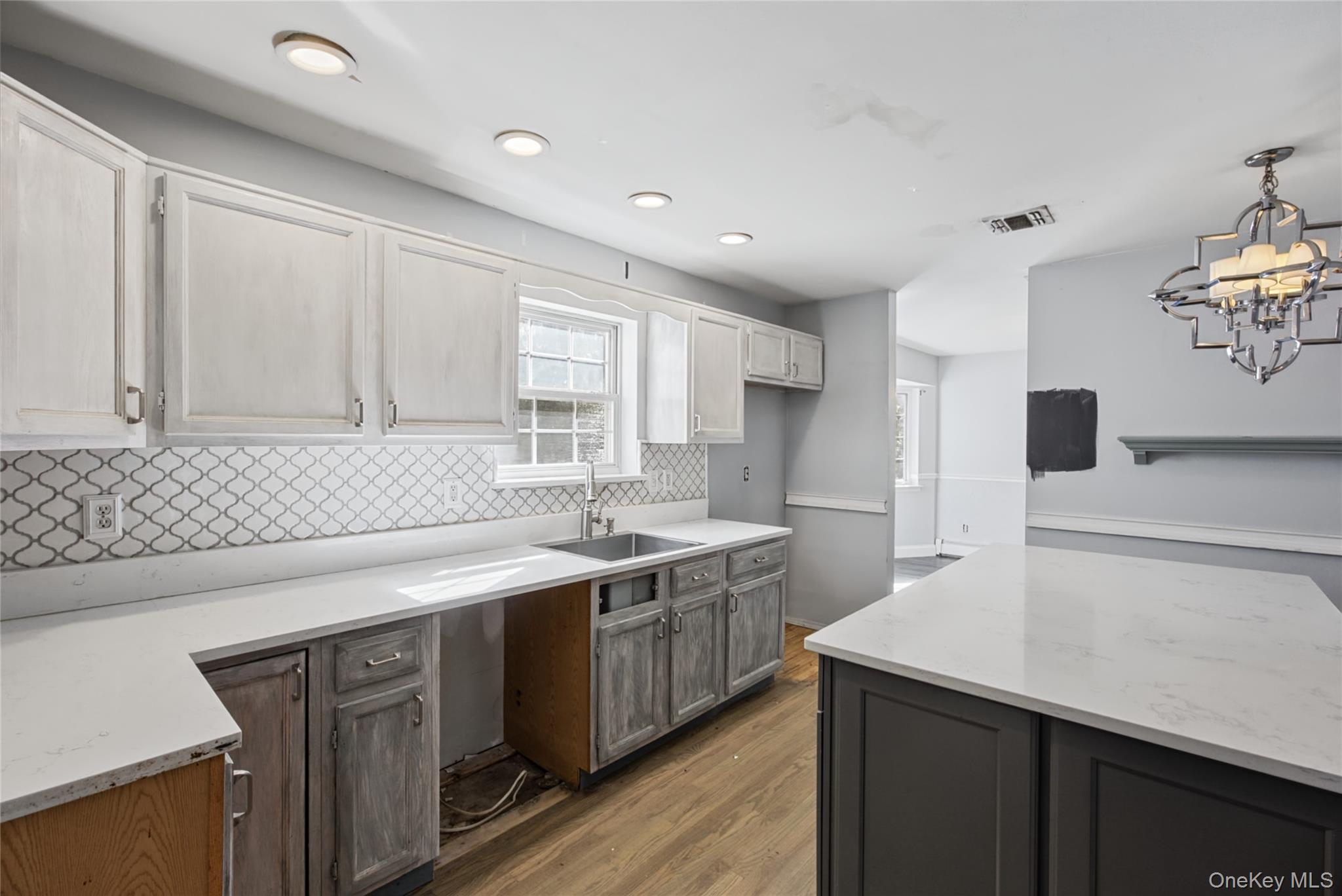 16 Jamaica Avenue – For Sale photo 17