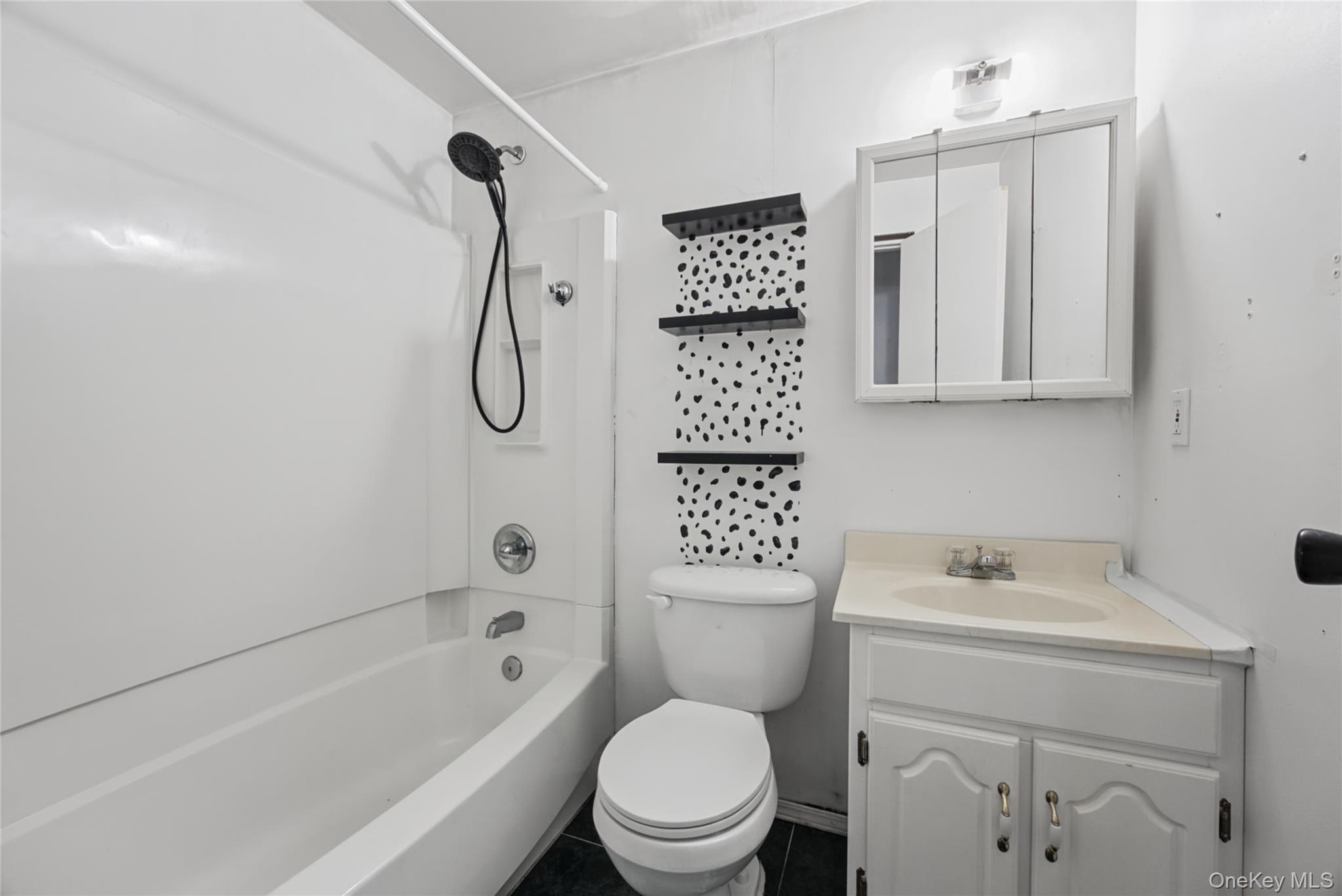 16 Jamaica Avenue – For Sale photo 24