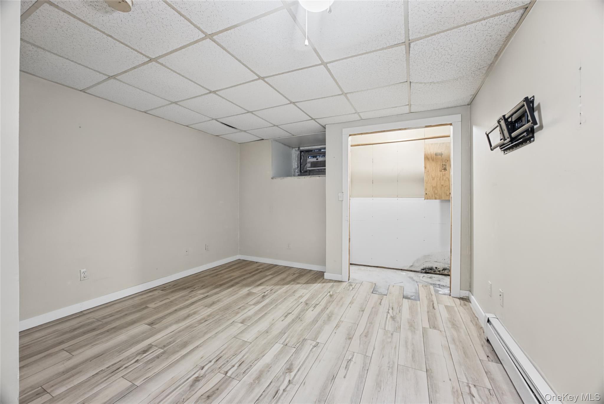 16 Jamaica Avenue – For Sale photo 28