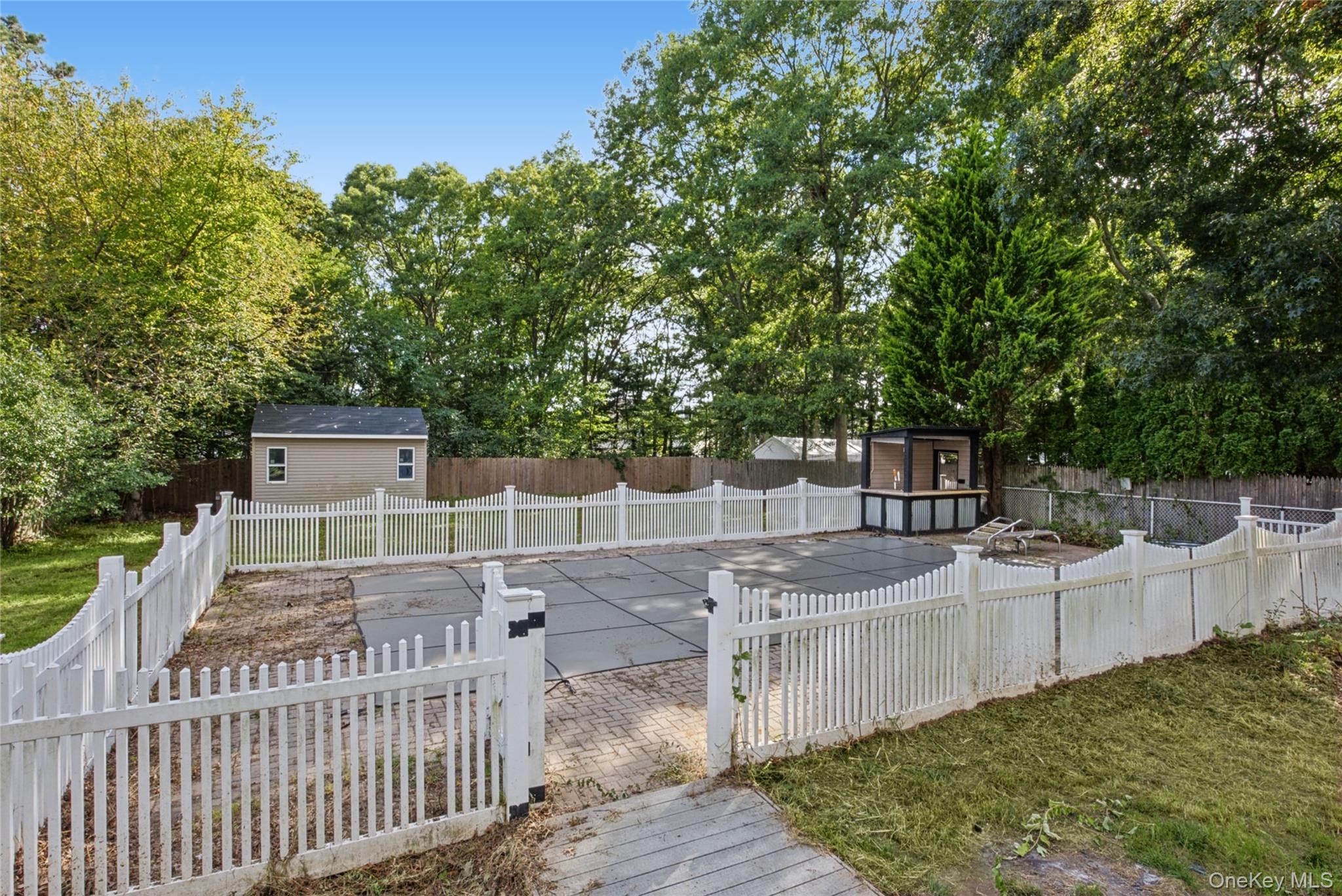16 Jamaica Avenue – For Sale photo 46