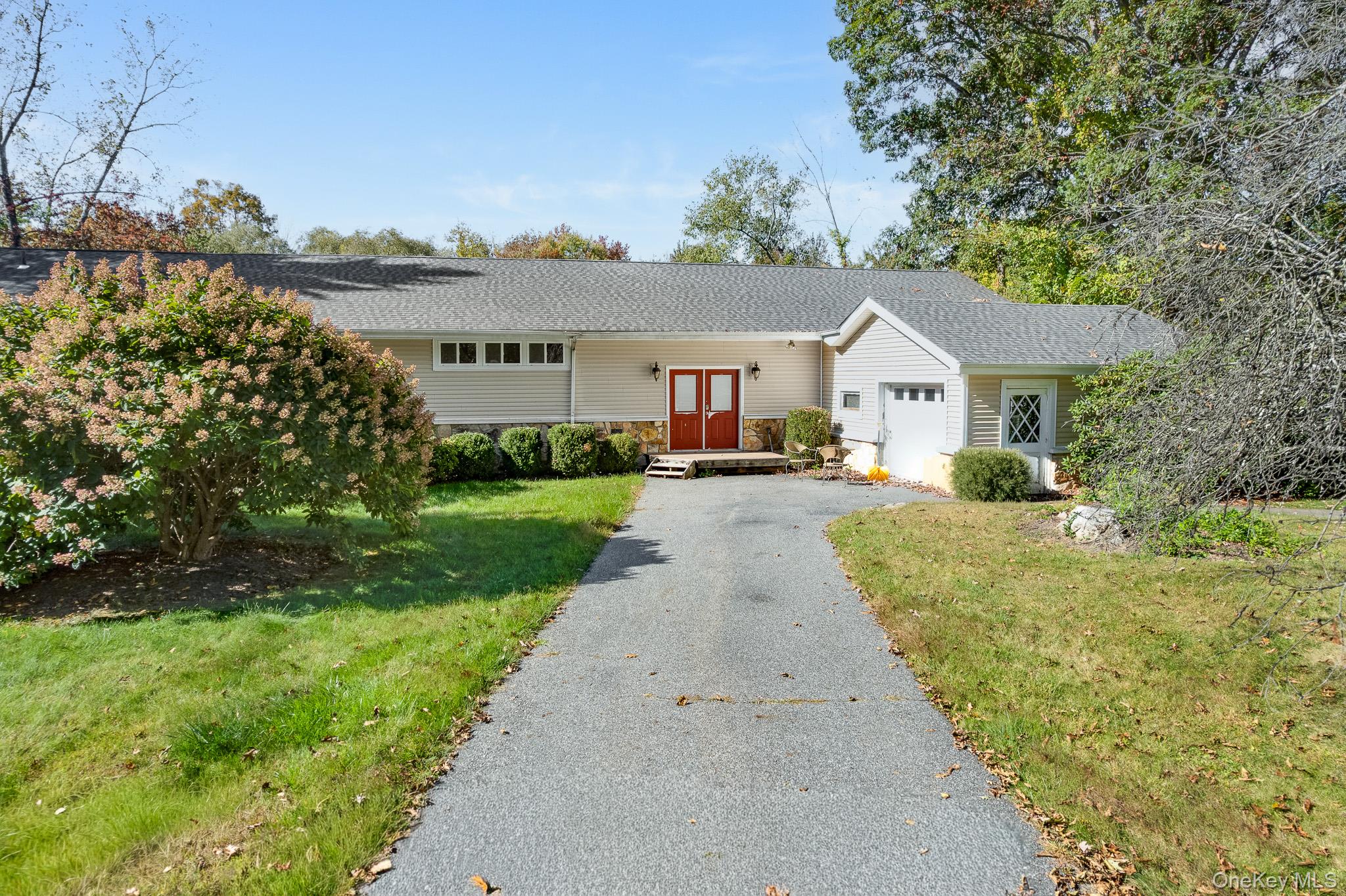 553 Hosner Mountain Road – For Sale photo 2
