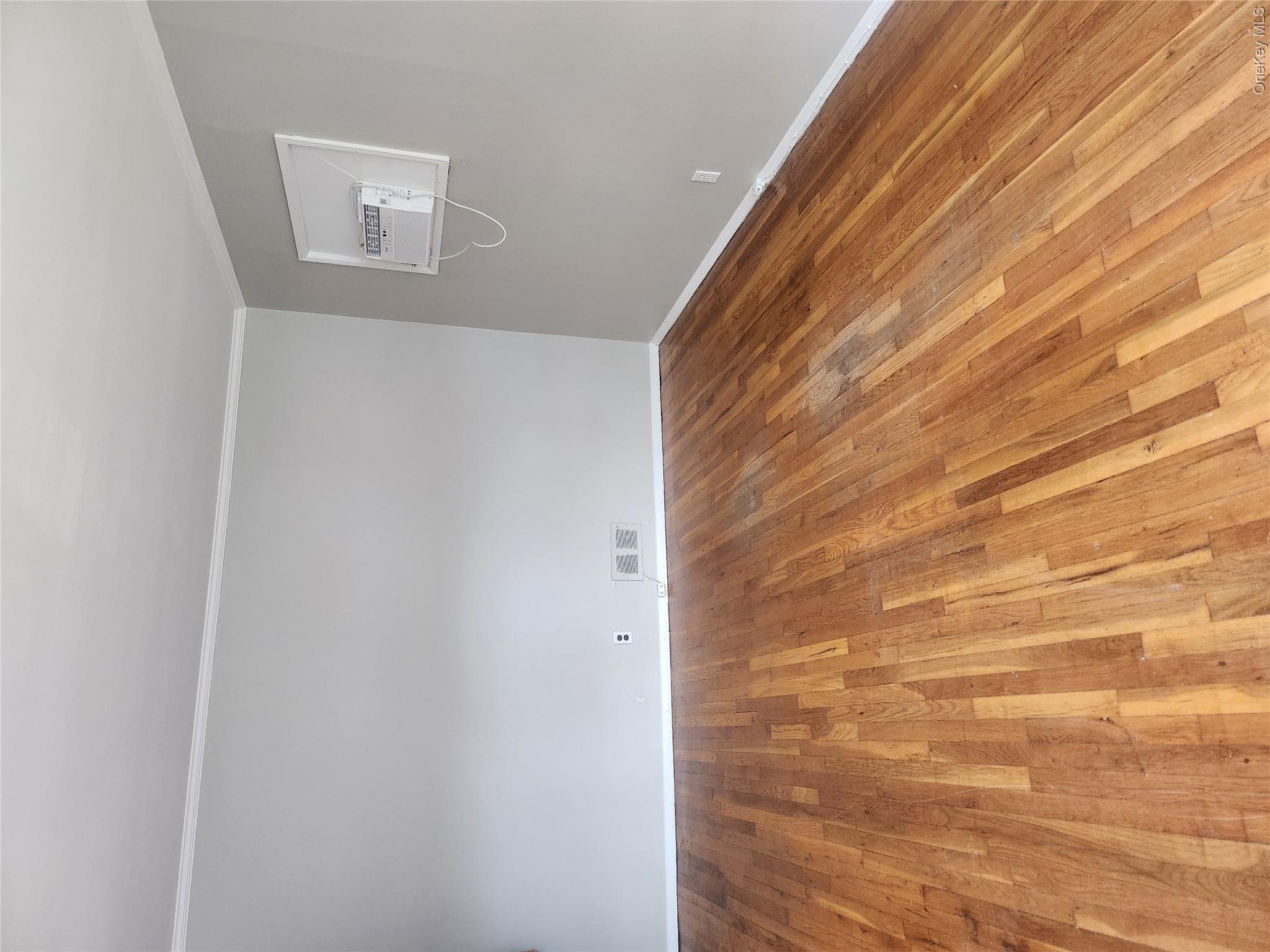 259-30 61st Avenue – For Rent photo 4