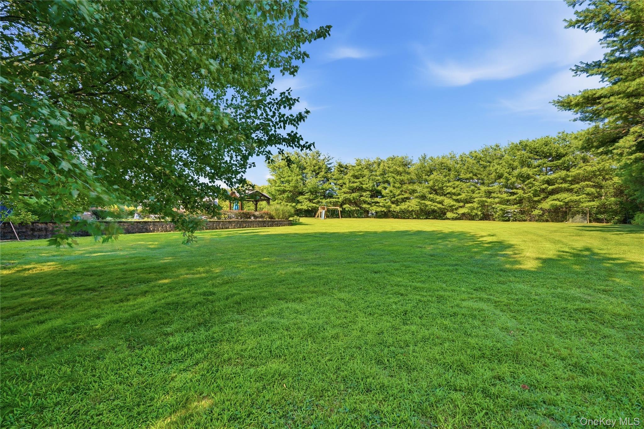 71 Triangle Lane – For Sale photo 17