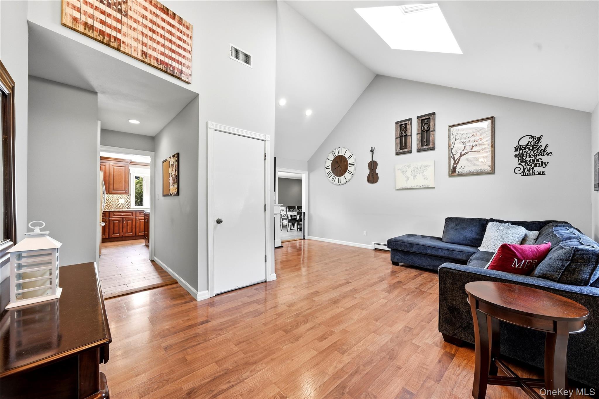 71 Triangle Lane – For Sale photo 23