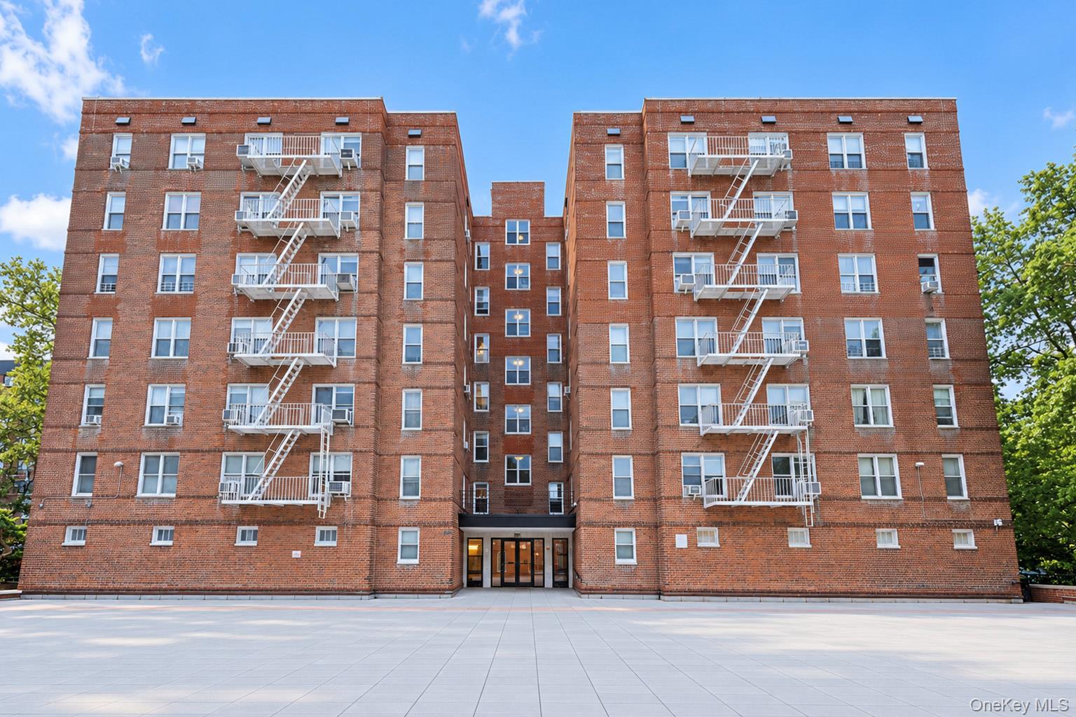 517 Riverdale Avenue, Unit 2H