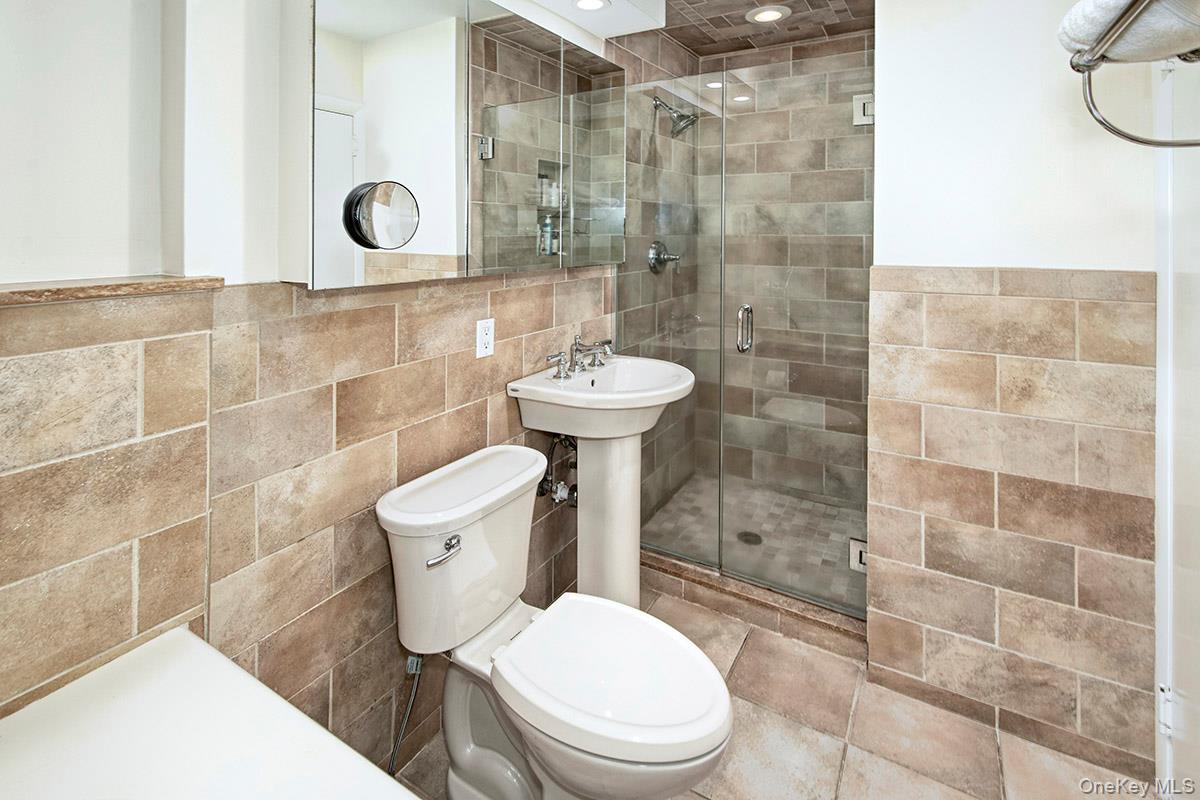 11 Greenbriar Drive – For Sale photo 21
