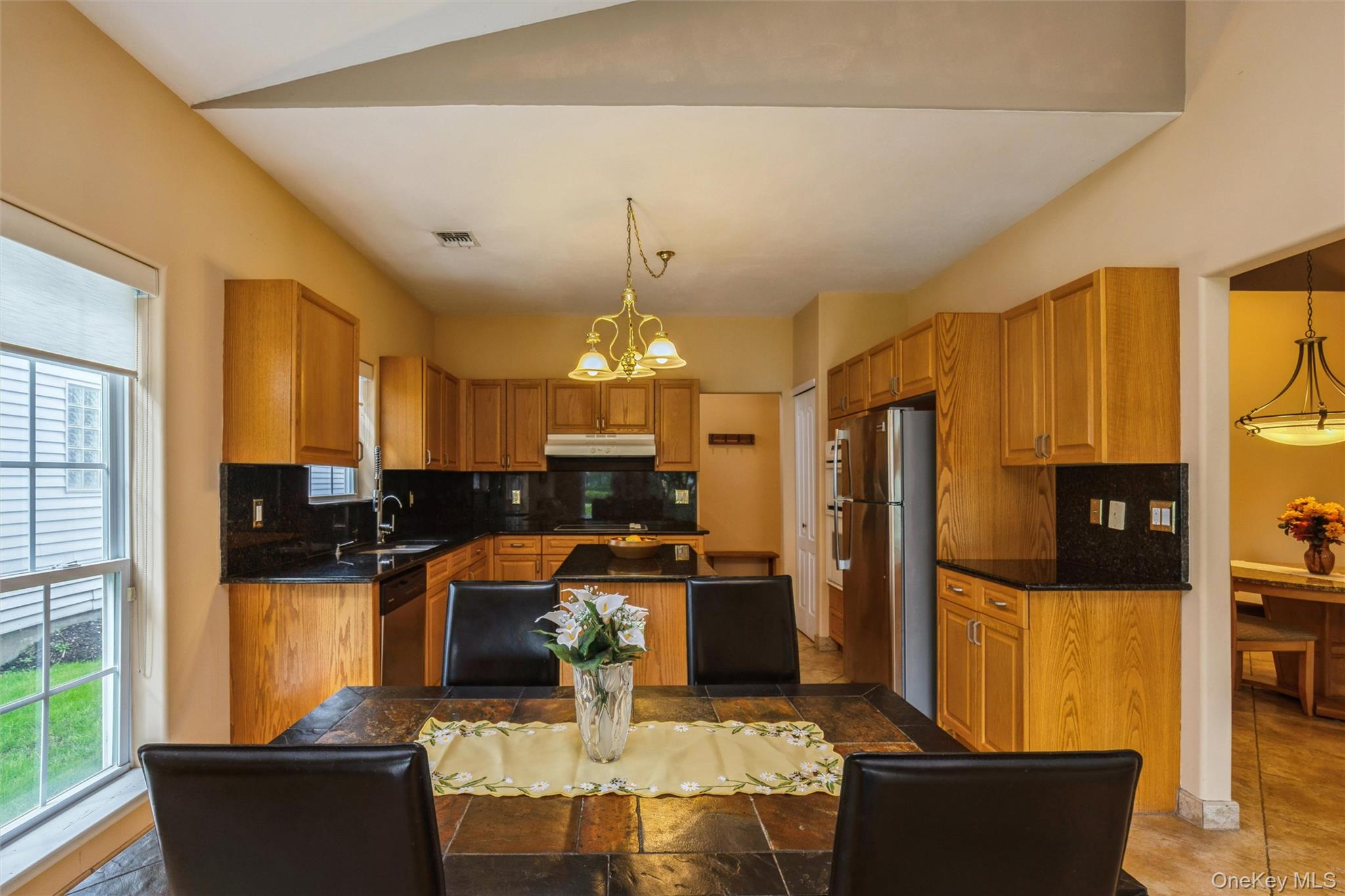 77 Hamlet Drive – For Sale photo 6