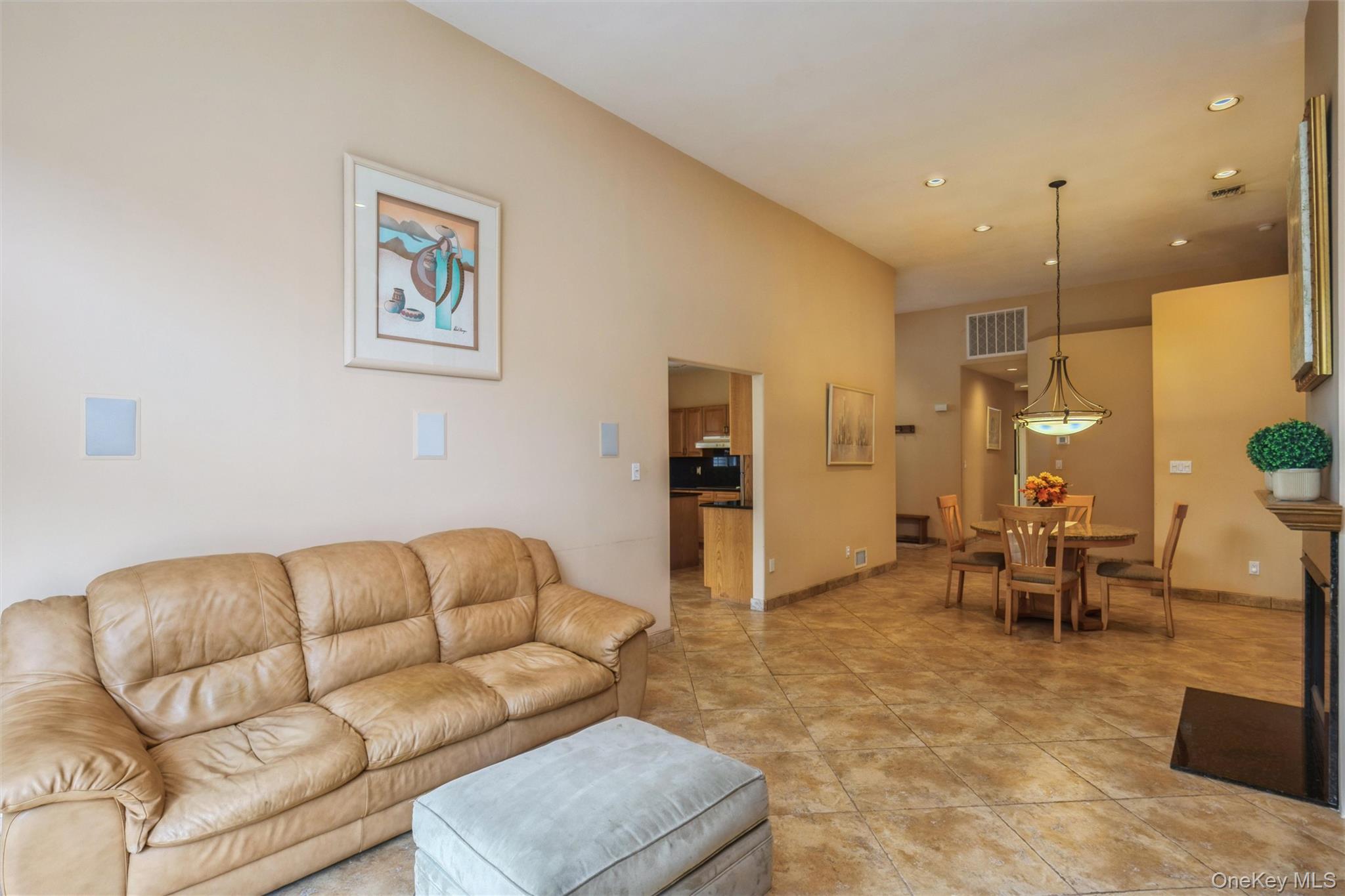 77 Hamlet Drive – For Sale photo 15