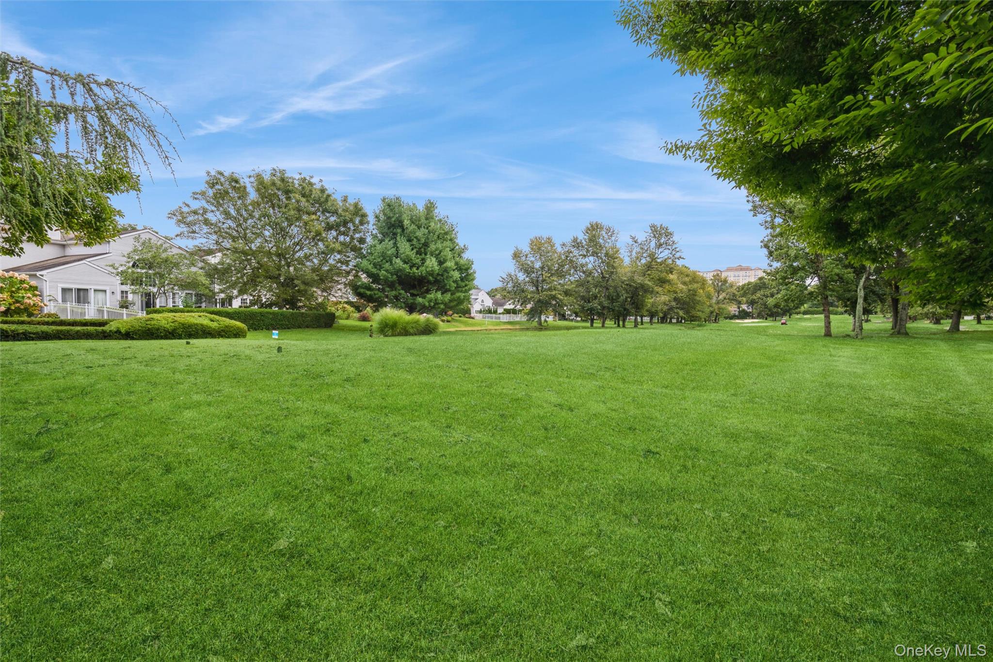 77 Hamlet Drive – For Sale photo 35