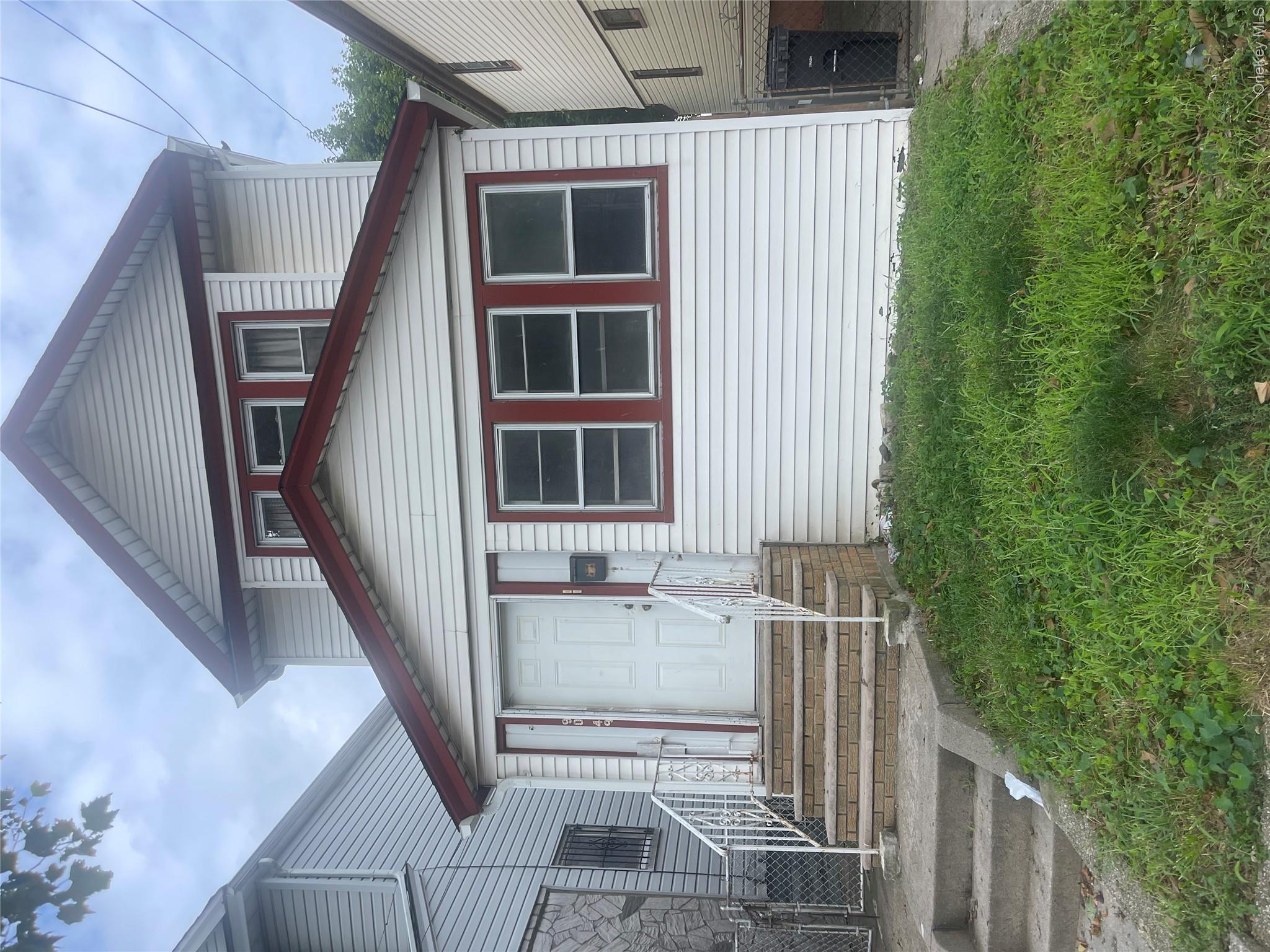 9049 176th Street – For Rent