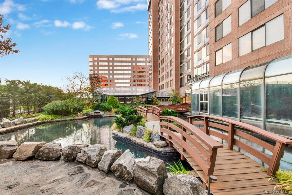 4 Martine Avenue, Unit 1507 photo 13