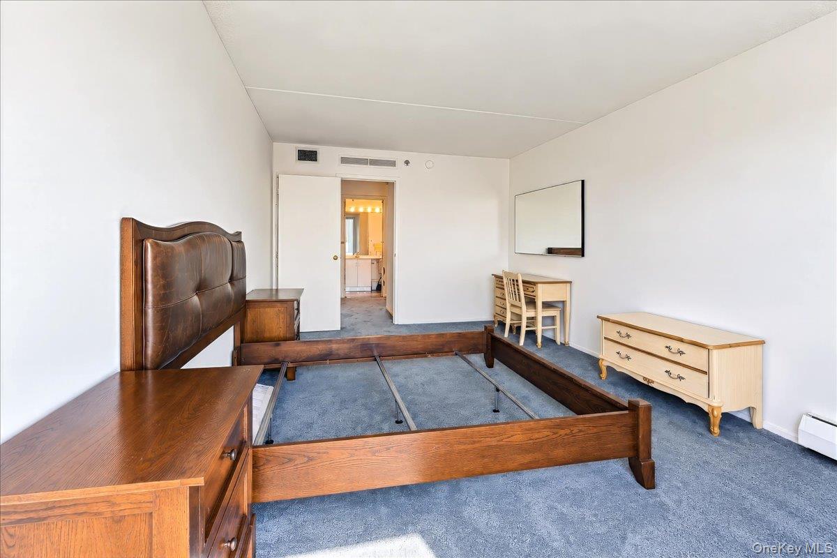 4 Martine Avenue, Unit 1507 photo 6