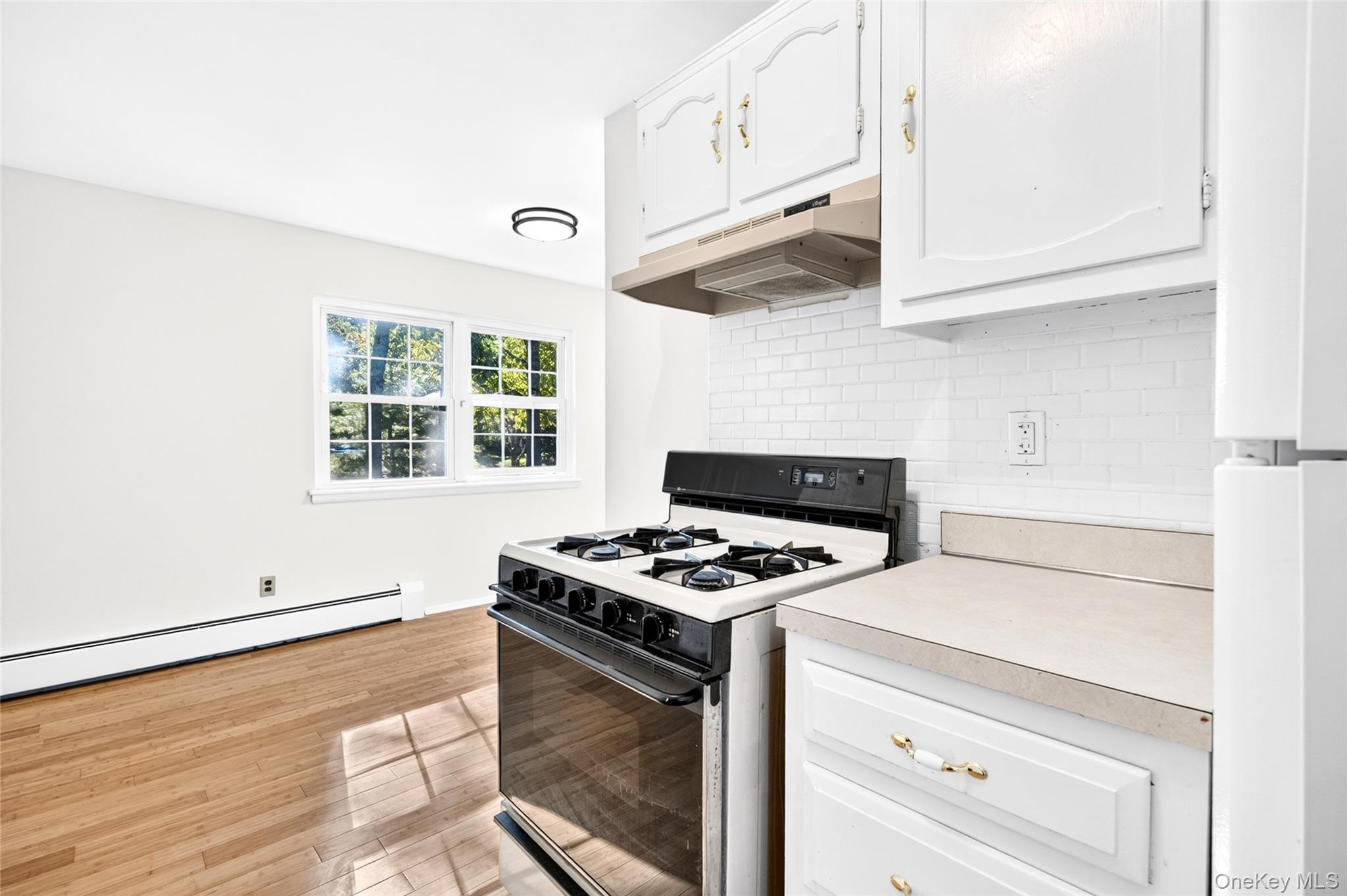 284 Parkside Drive – For Sale photo 9