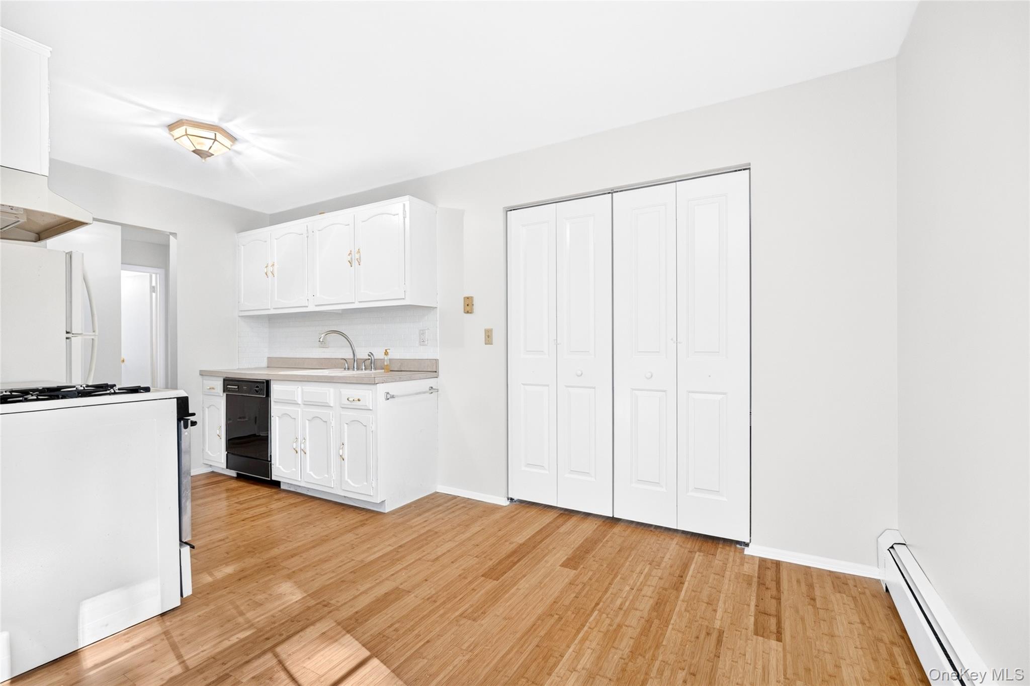 284 Parkside Drive – For Sale photo 15