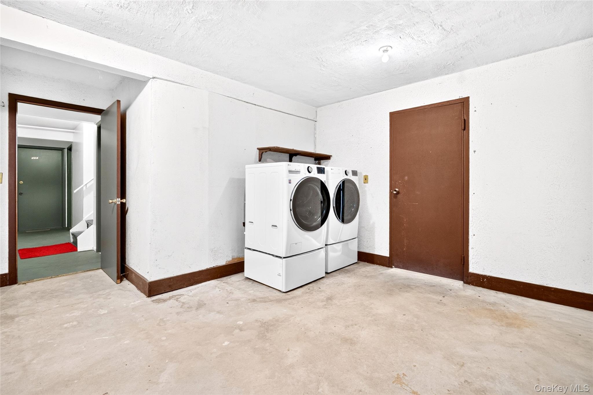 284 Parkside Drive – For Sale photo 31