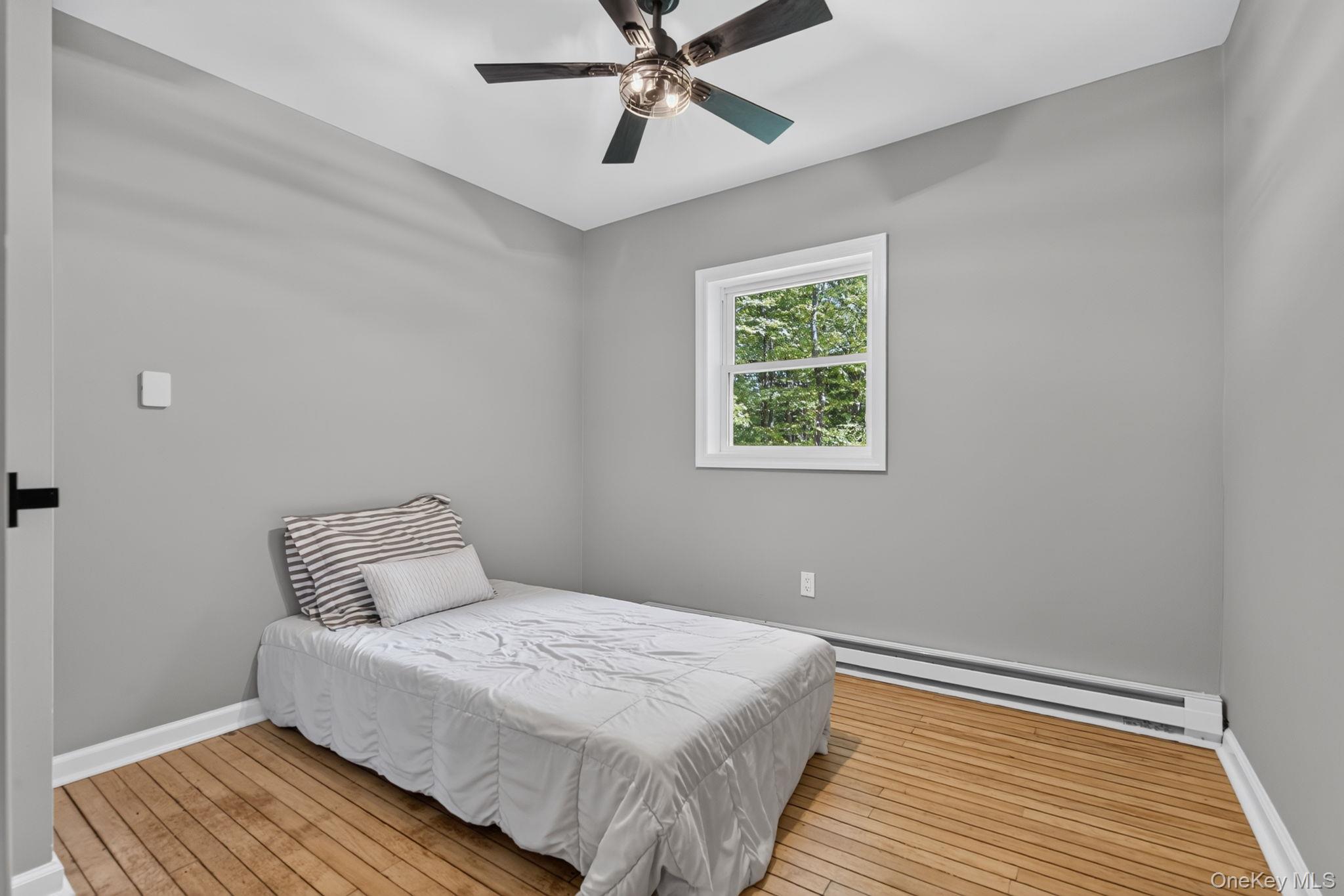 517 E Mountain Road N – For Sale photo 25