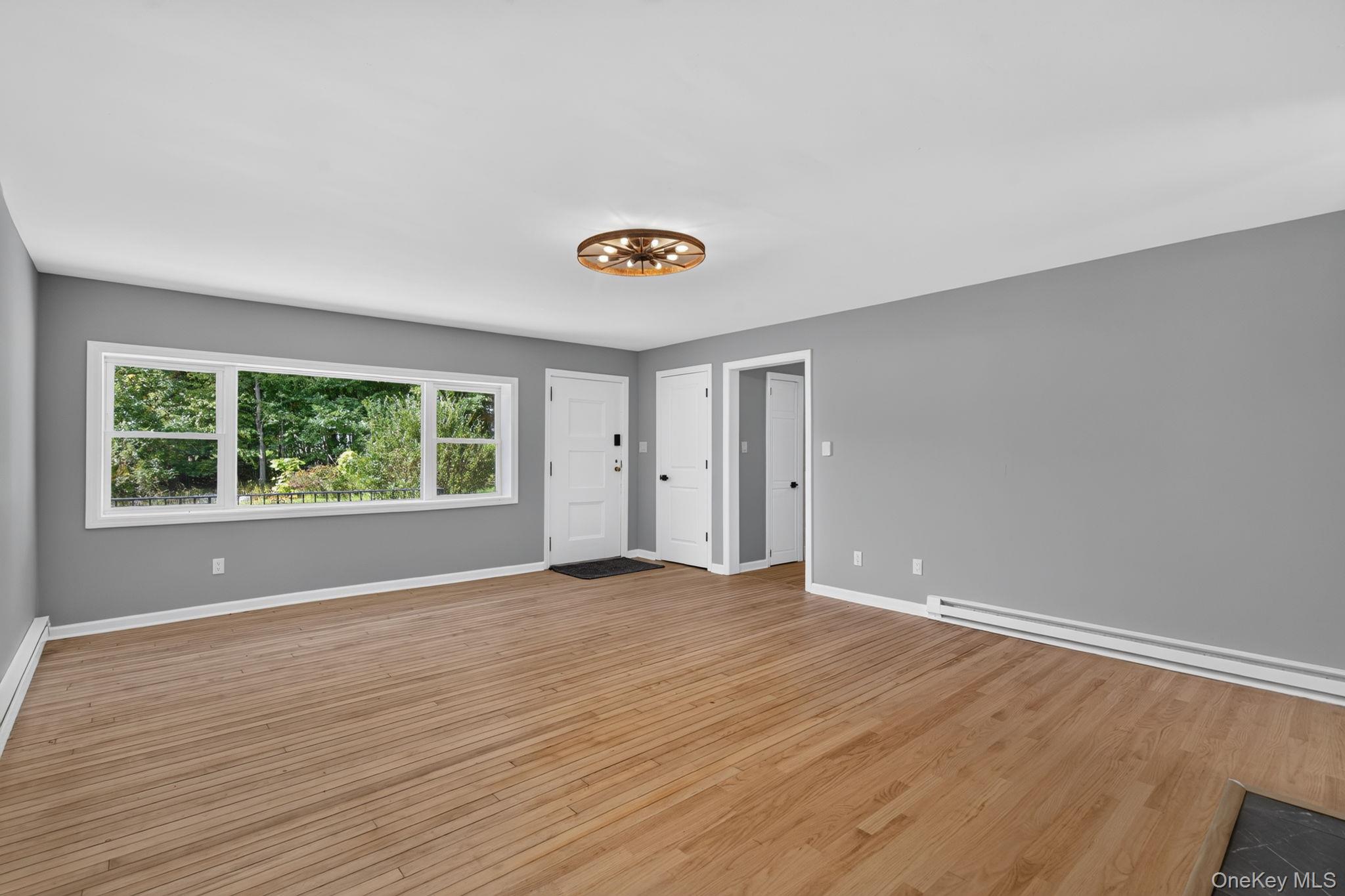 517 E Mountain Road N – For Sale photo 15