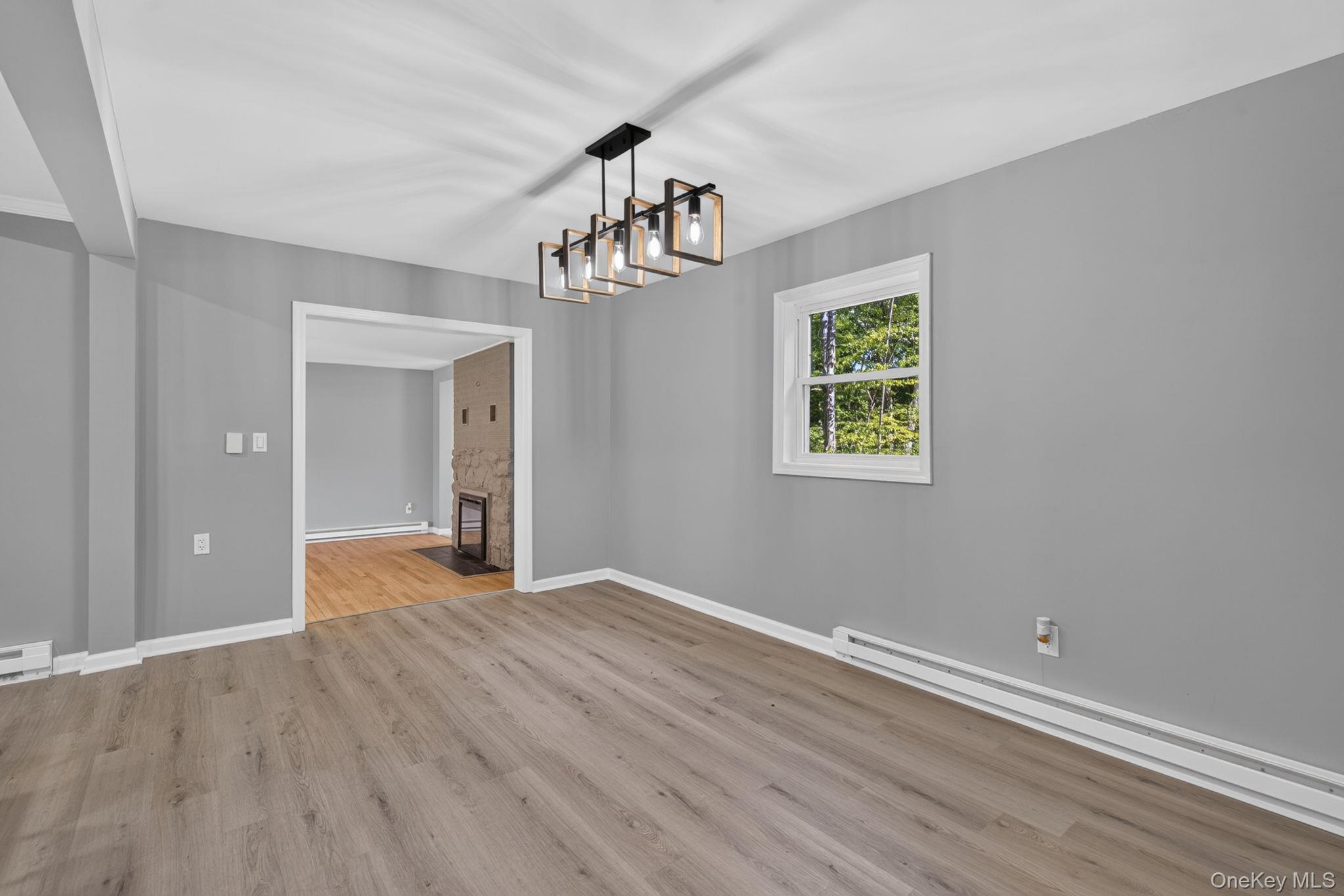 517 E Mountain Road N – For Sale photo 6