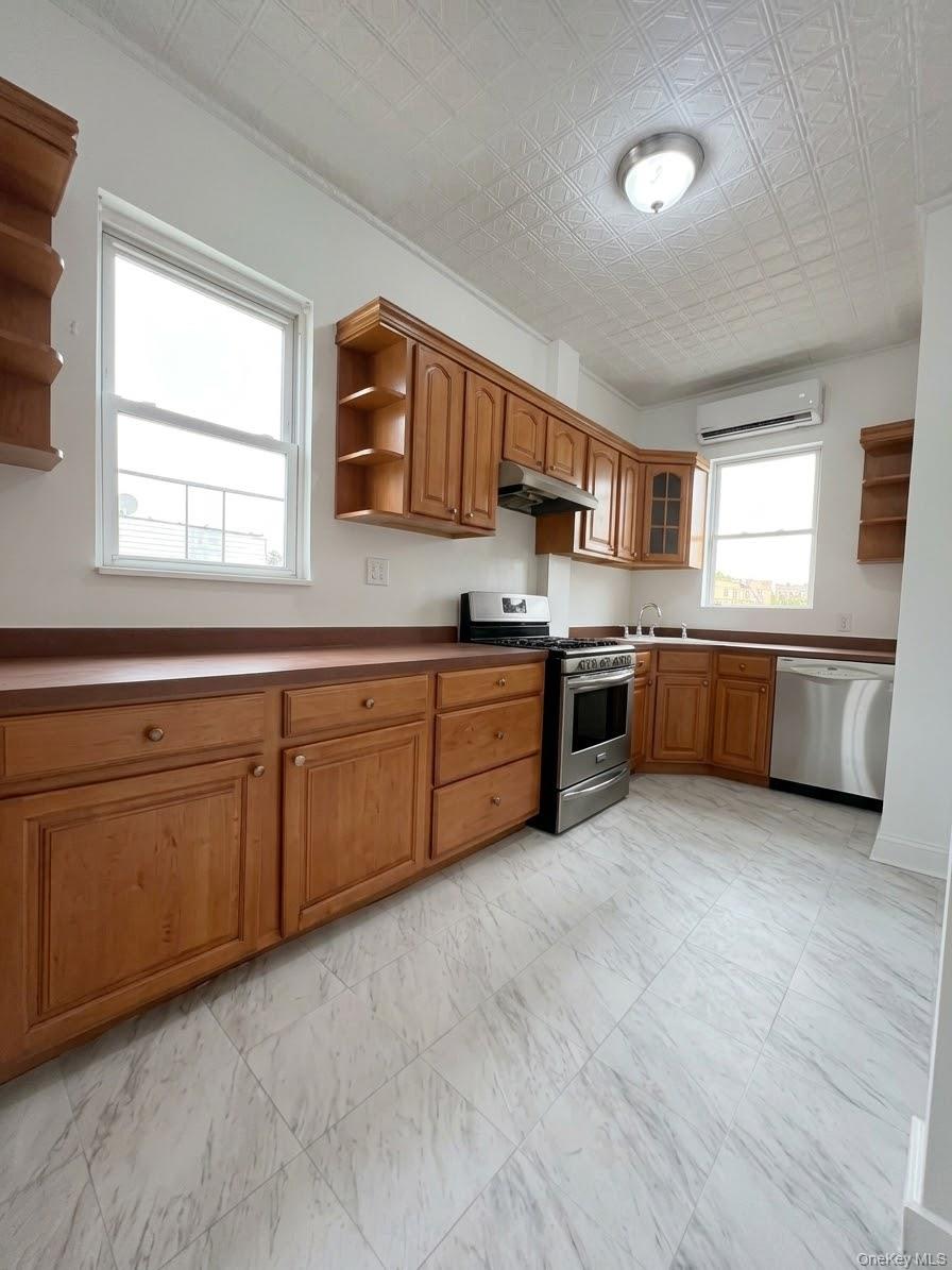 1718 Edison Avenue, Unit 2 photo 3