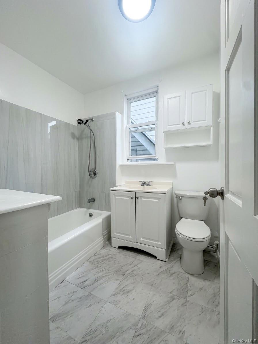1718 Edison Avenue, Unit 2 photo 11