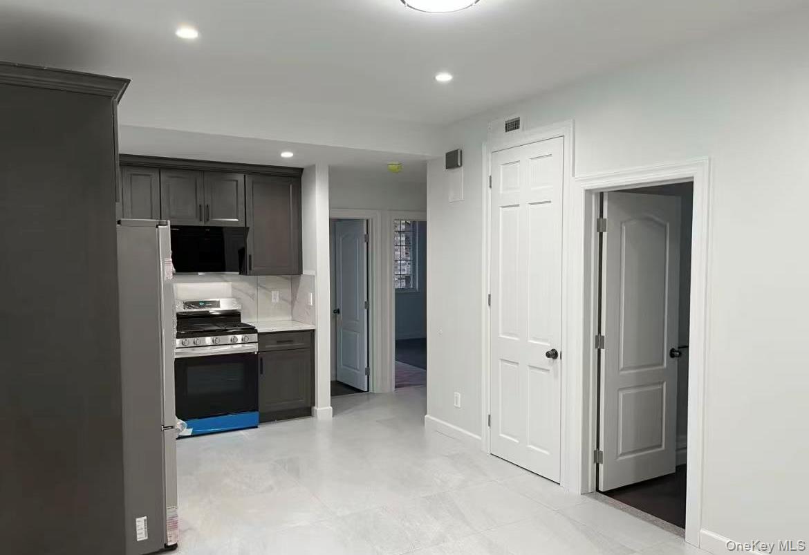 6139 231st Street – For Rent photo 9