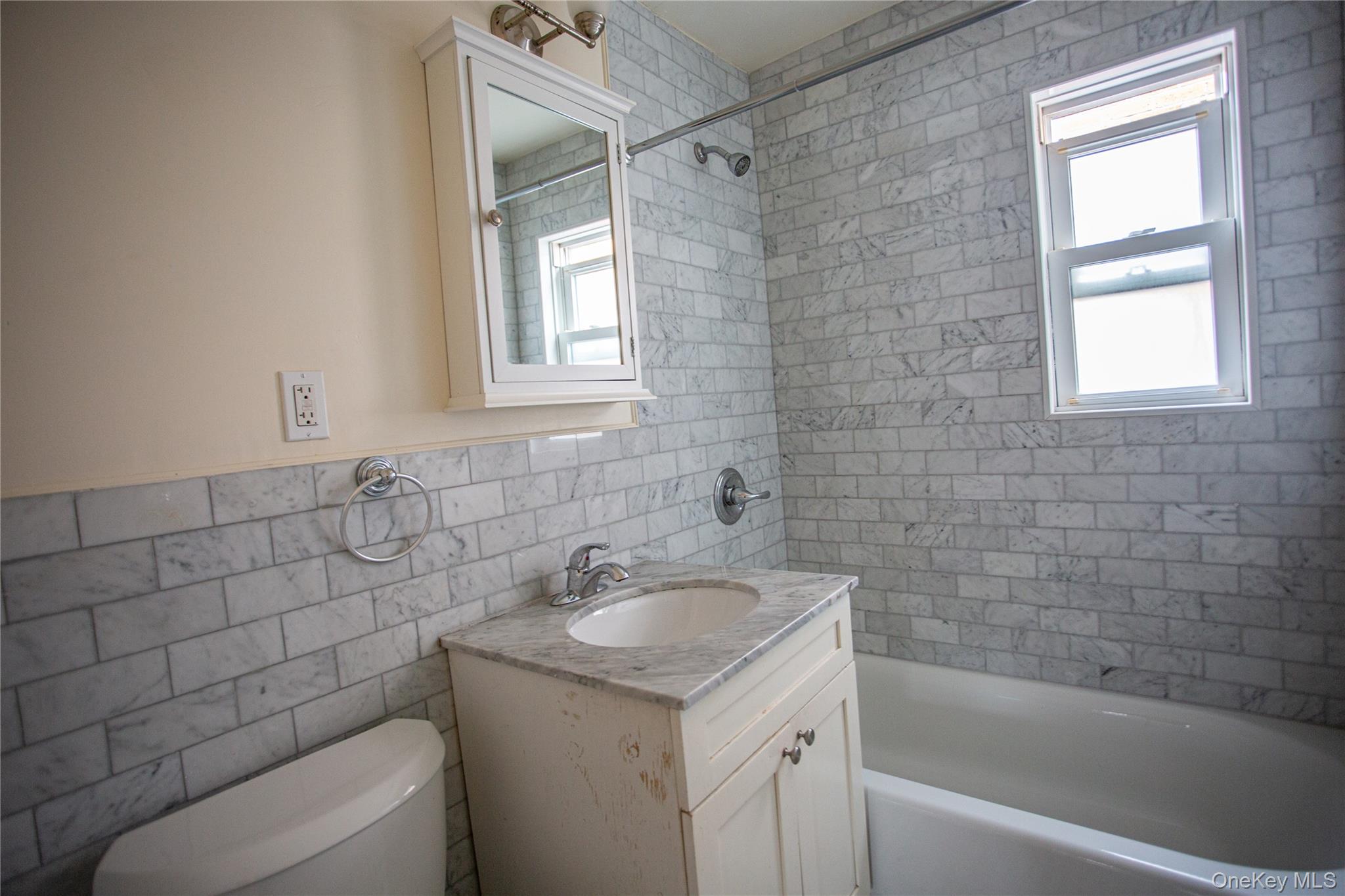 765 Shore Road, Unit 1L photo 8