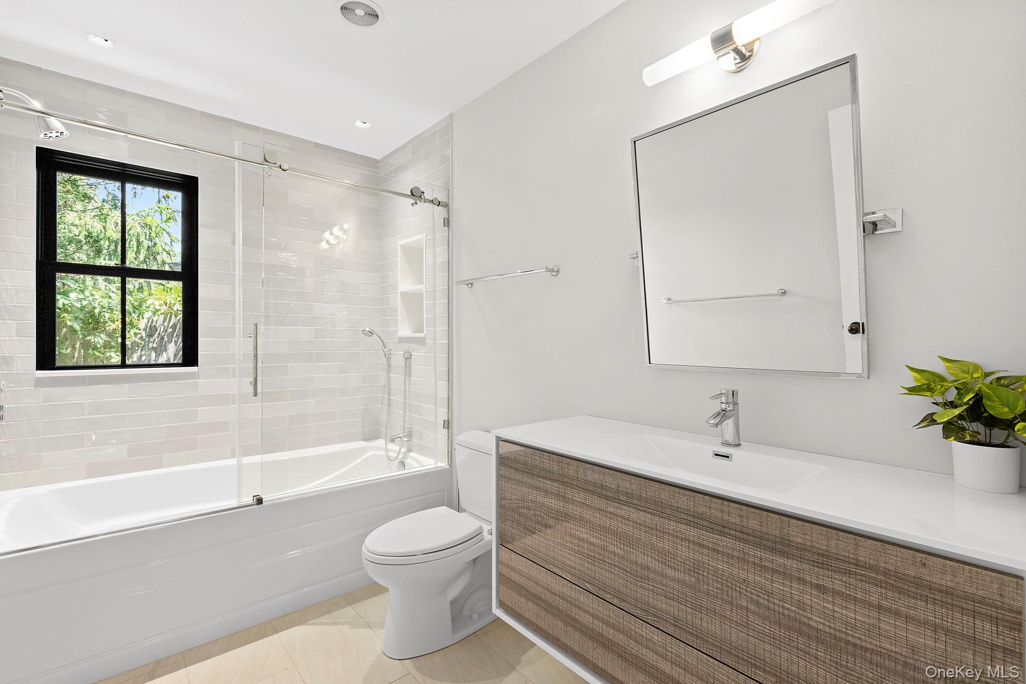 60 Franklin Avenue – For Rent photo 12