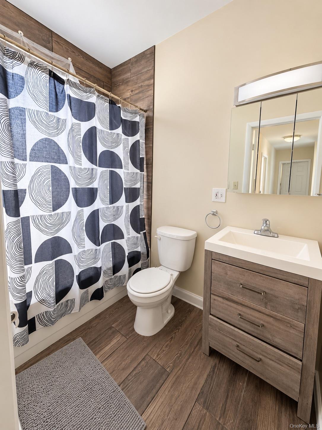10 Barclay Street – For Rent photo 4