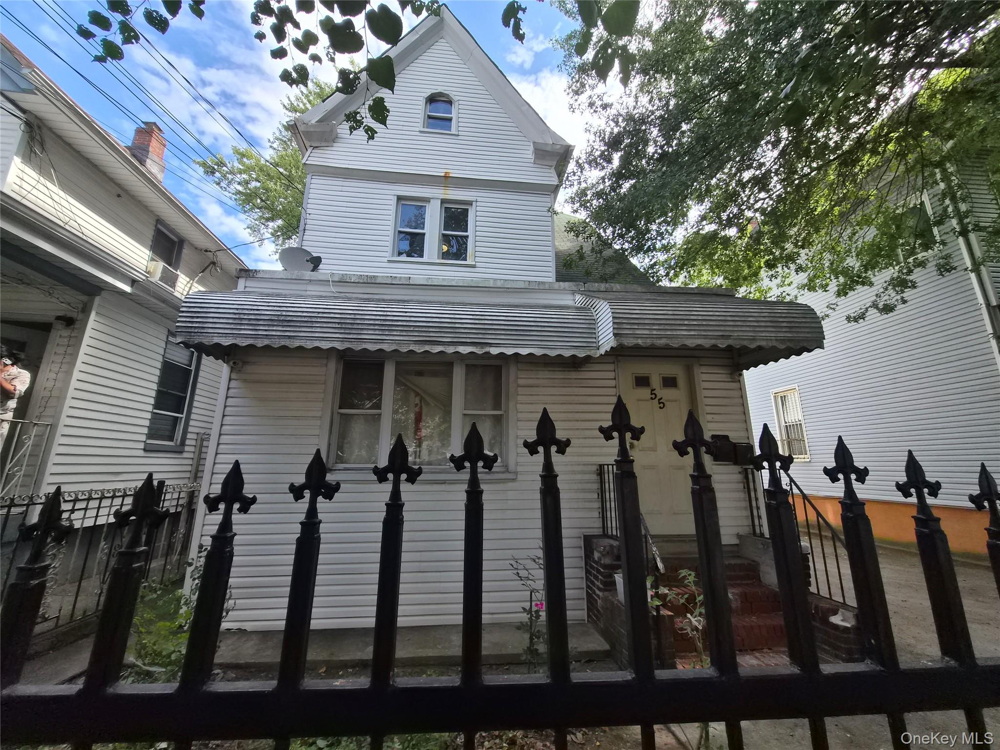 55 Richmond Street – For Sale