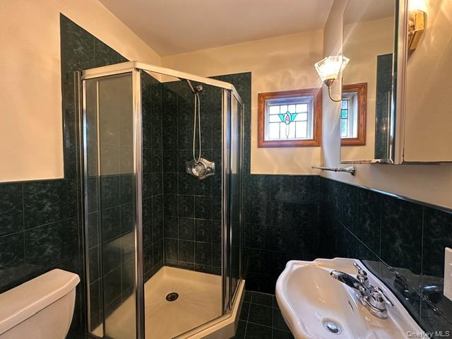 22 Cedar Street – For Rent photo 13