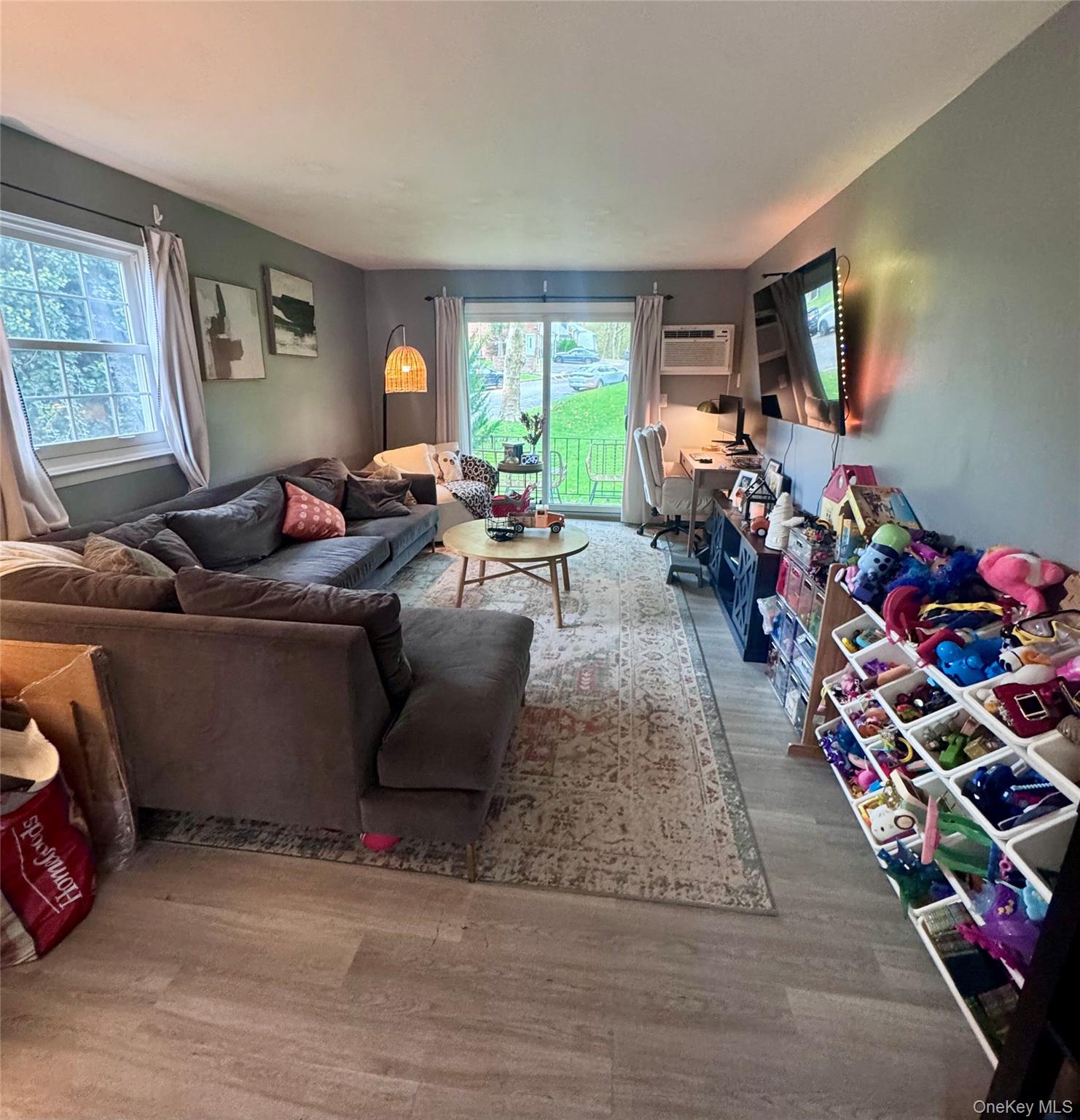 502 Towne House Village – For Rent photo 4