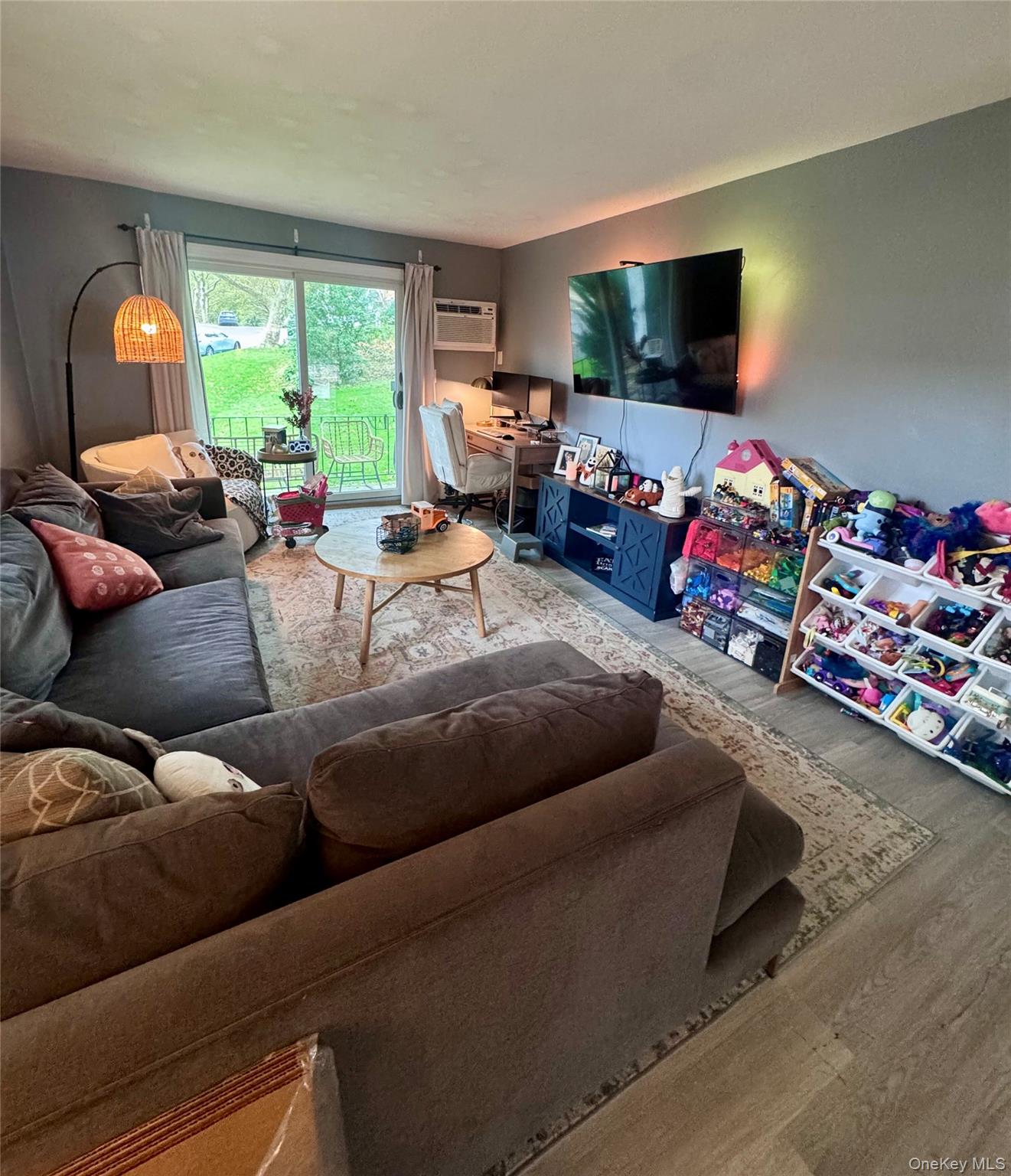 502 Towne House Village – For Rent photo 5