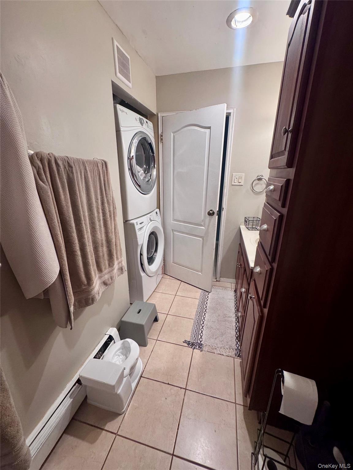 502 Towne House Village – For Rent photo 14