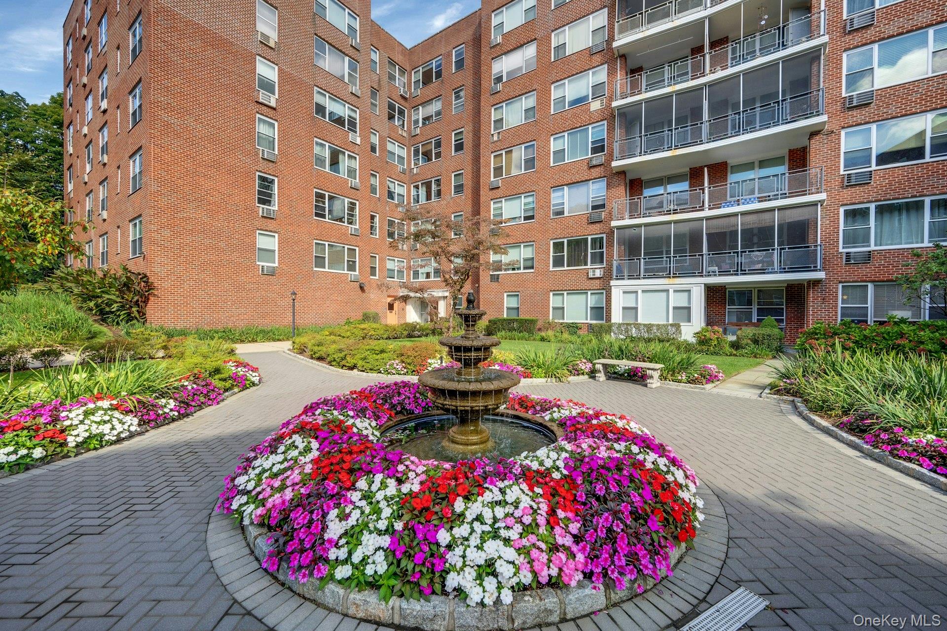 281 Garth Road, Unit C2H photo 2