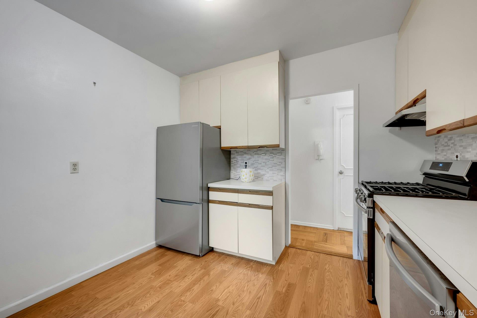 281 Garth Road, Unit C2H photo 19