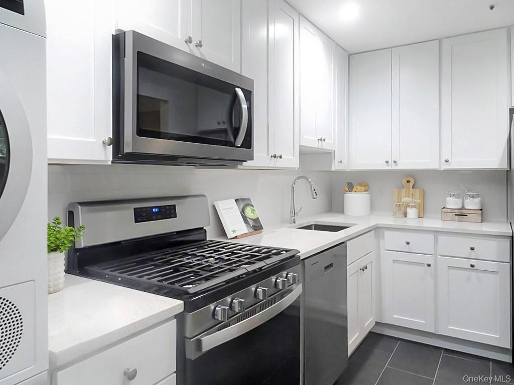 300 Livingston Avenue, Unit A2 photo 5