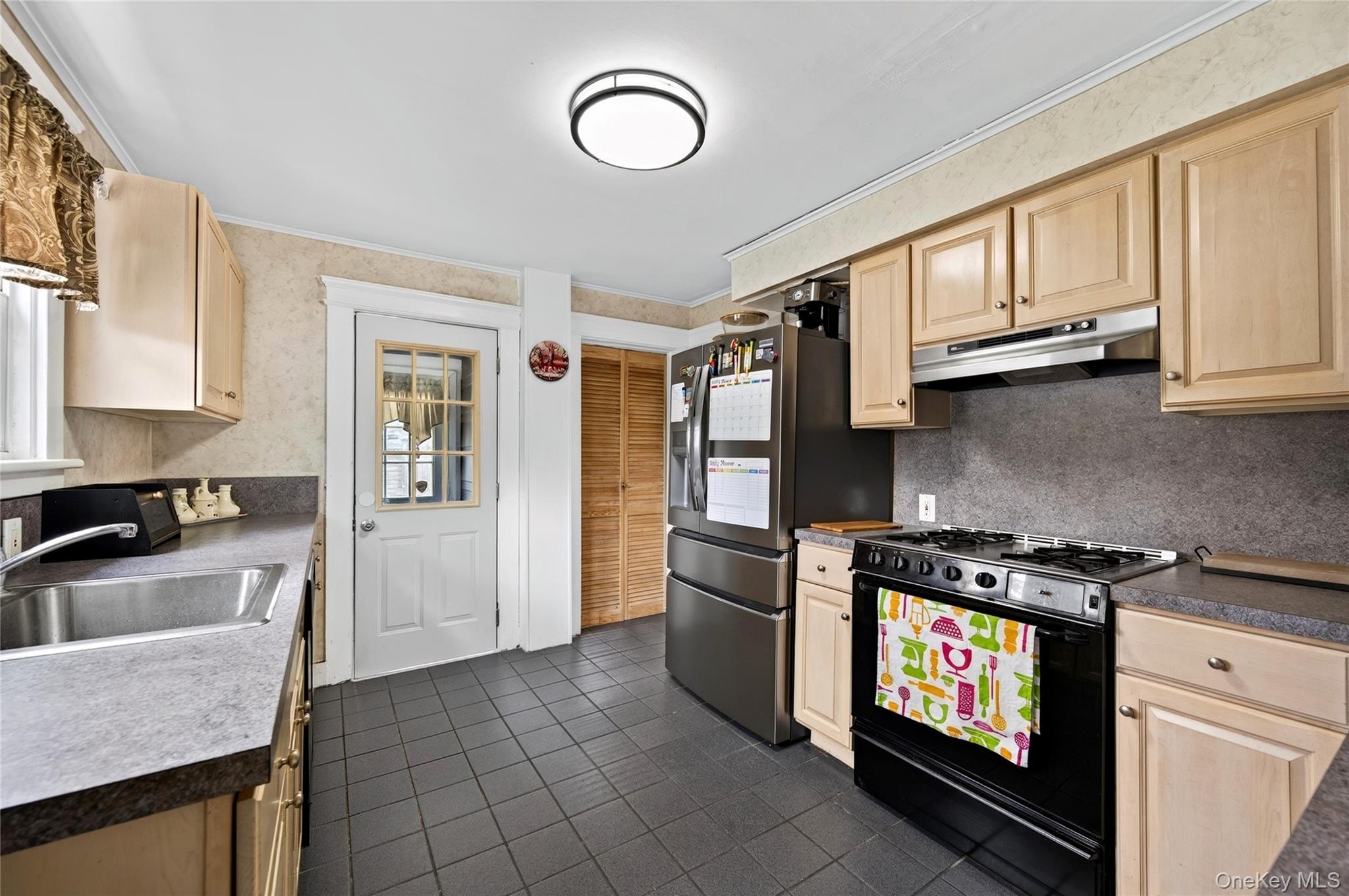 8 Juliet Street – For Sale photo 13
