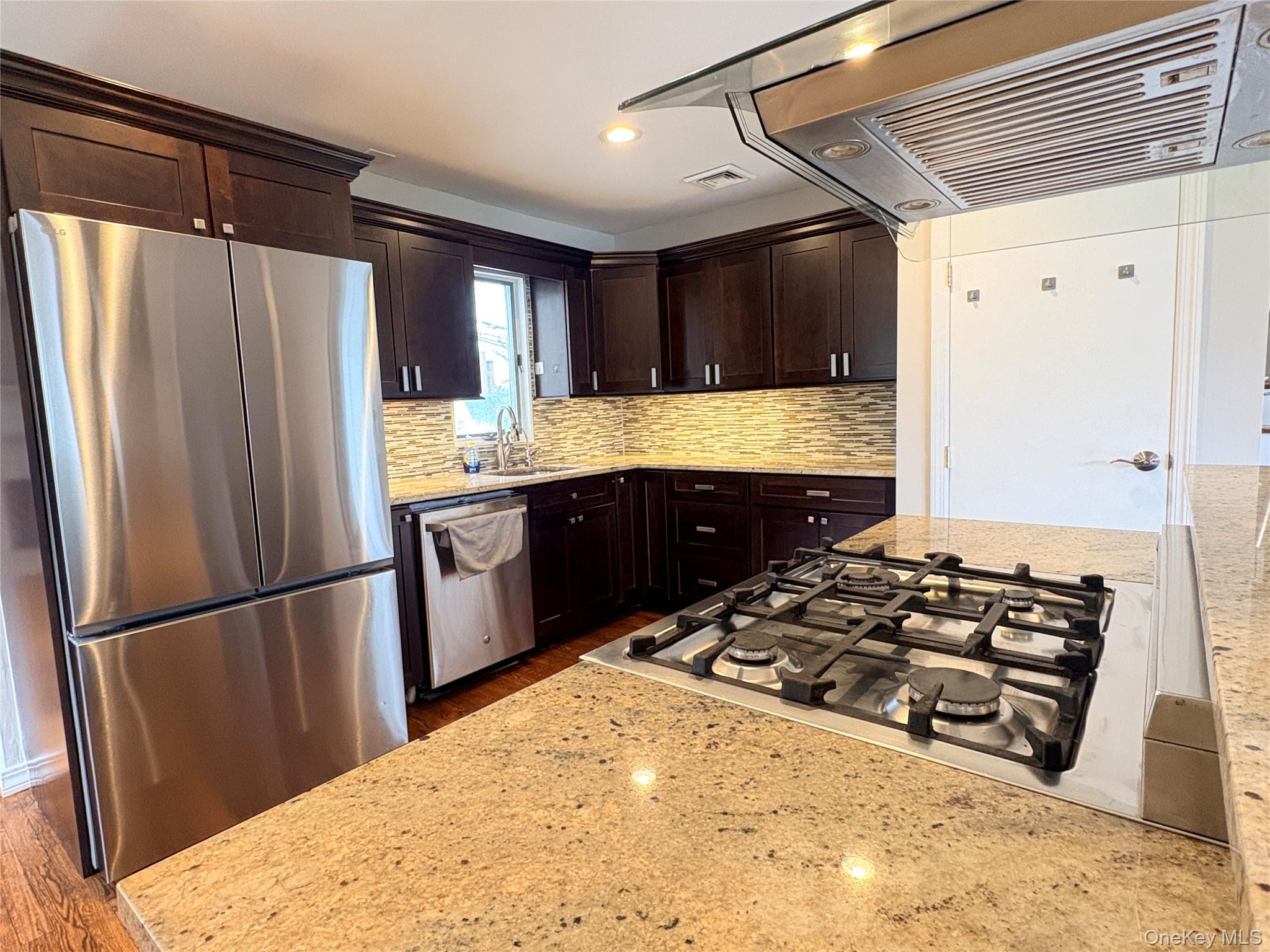 32 Garnet Lane – For Rent