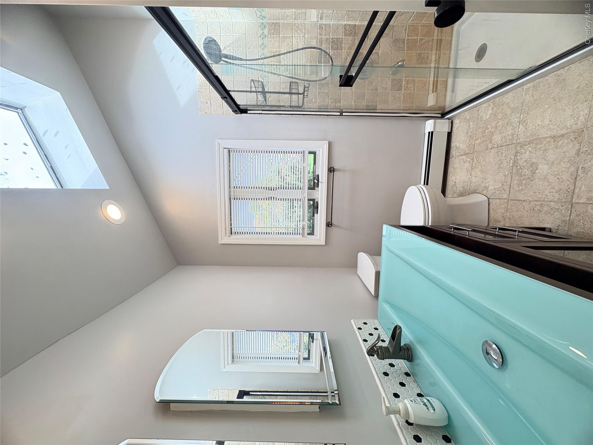 32 Garnet Lane – For Rent photo 8